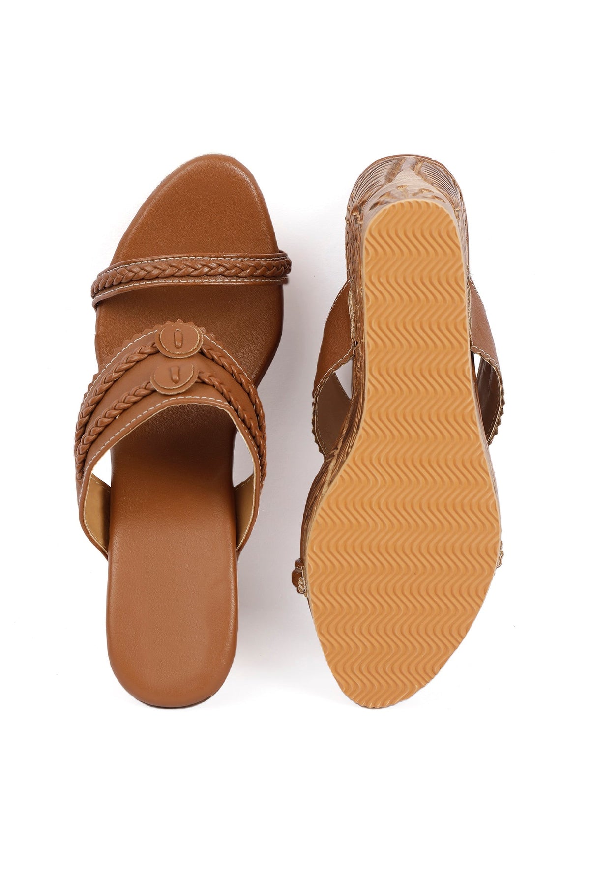 Caramel Brown Wooden Carved Braided & Textured Wedges サイズ EU41