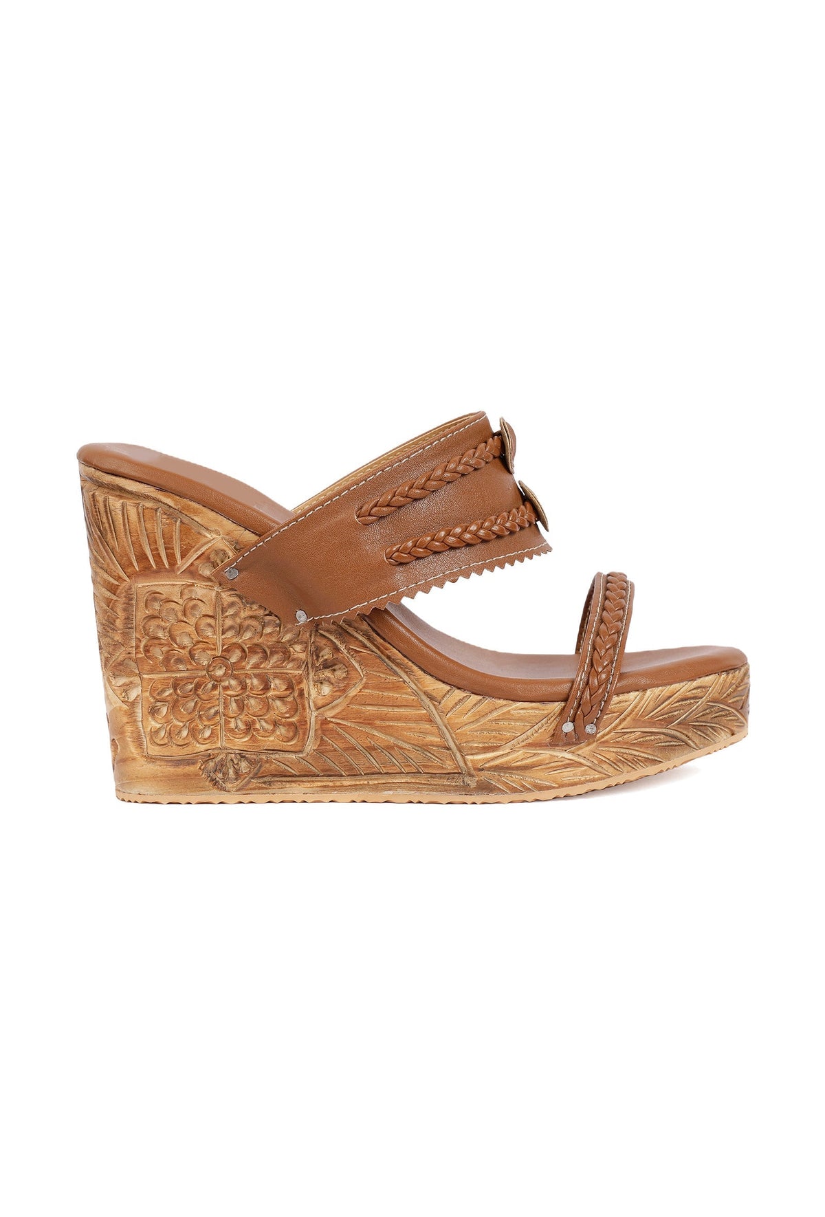 Caramel Brown Wooden Carved Braided & Textured Wedges サイズ EU39