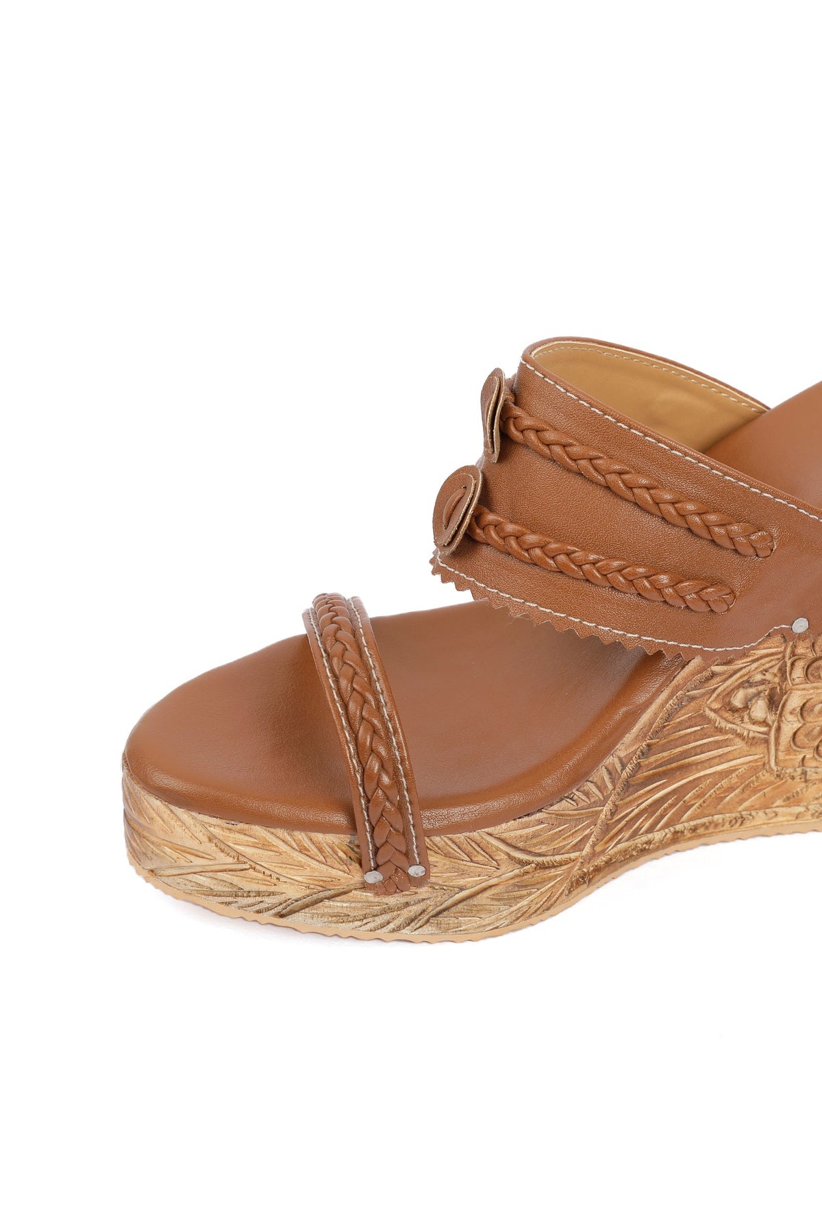 Caramel Brown Wooden Carved Braided & Textured Wedges サイズ EU41