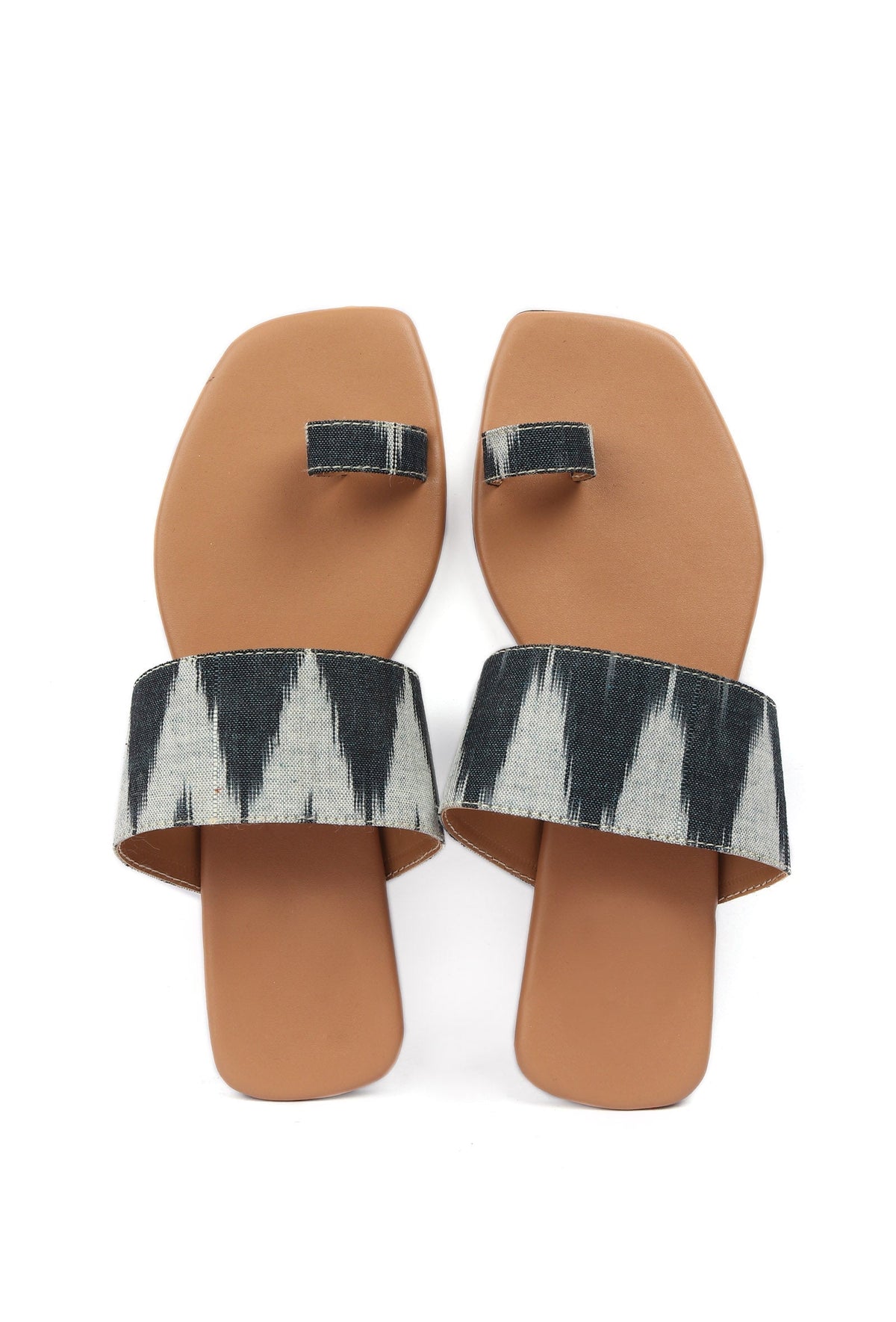 Black & Caramel Brown Ikat One Toe Cruelty Free Leather Flats サイズ EU38