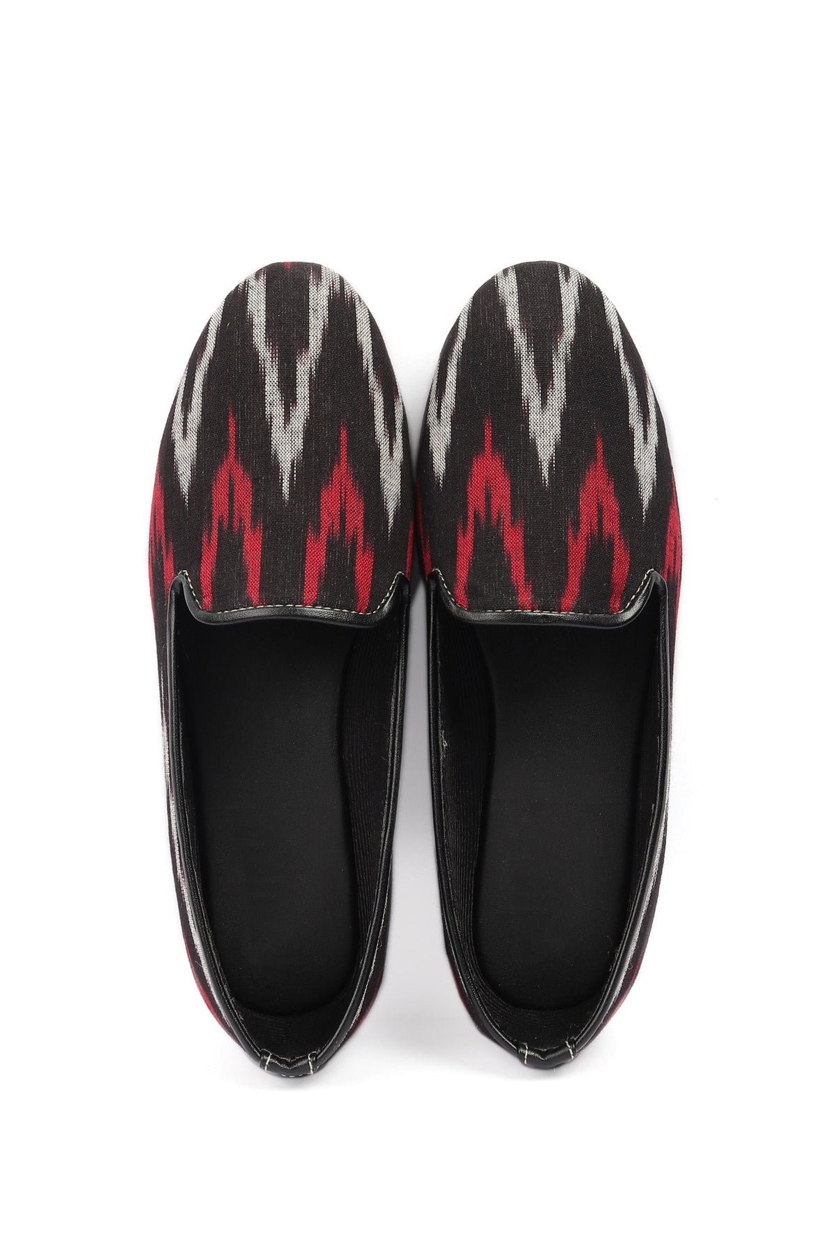 Black, Red & Grey Ikat Flat Cruelty Free Leather Ballerina サイズ EU39