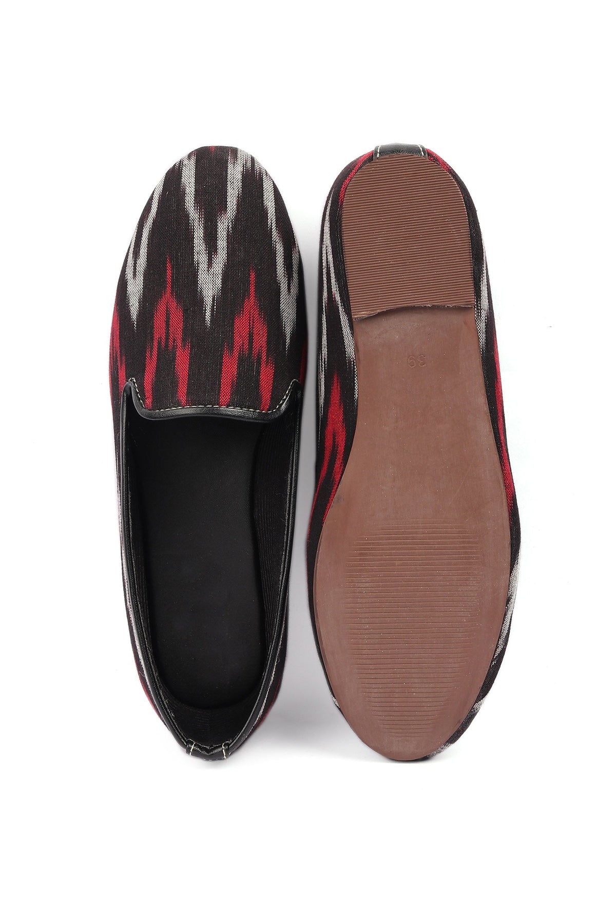 Black, Red & Grey Ikat Flat Cruelty Free Leather Ballerina サイズ EU42