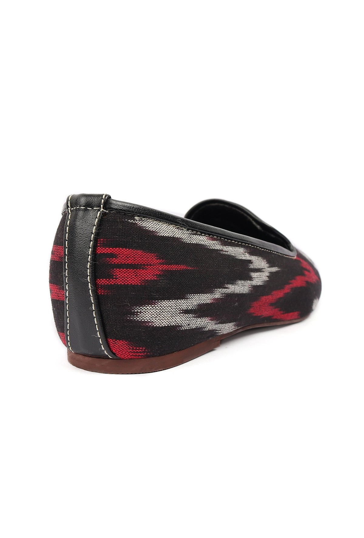 Black, Red & Grey Ikat Flat Cruelty Free Leather Ballerina サイズ EU40