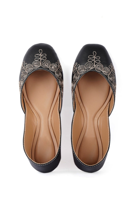 Amaya Black Dori Zari Embroidered Jutti サイズ EU38