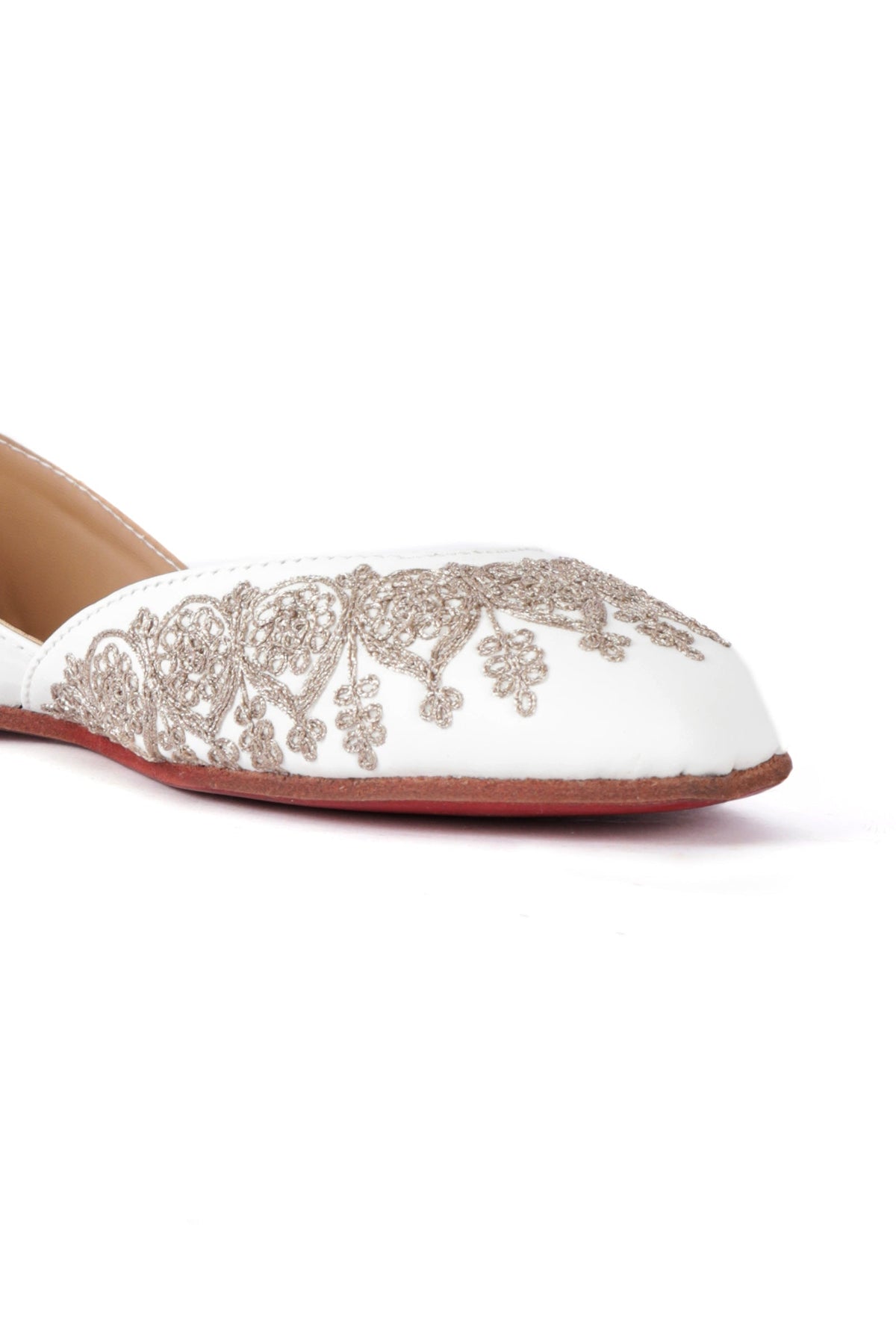 Aasna White Dori Zari Embroidered Jutti サイズ EU35