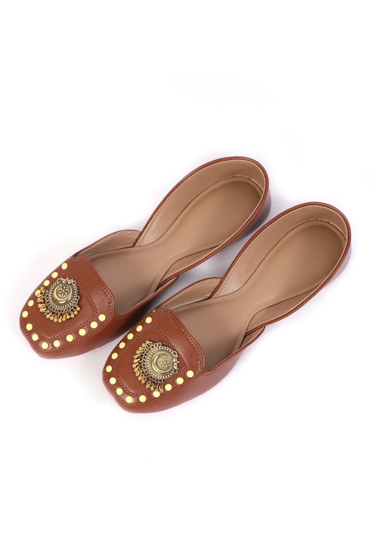 Tan Delight: Golden Chandbali Jutti with Yellow Dots サイズ EU35