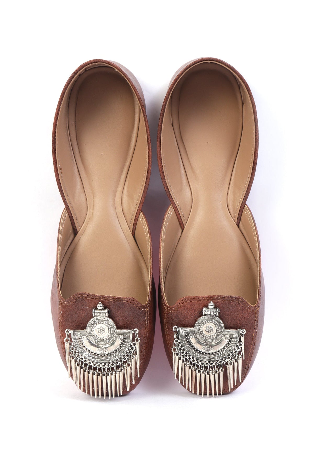 Rustic Coffee Jutti with Tribal Silver Details サイズ EU38