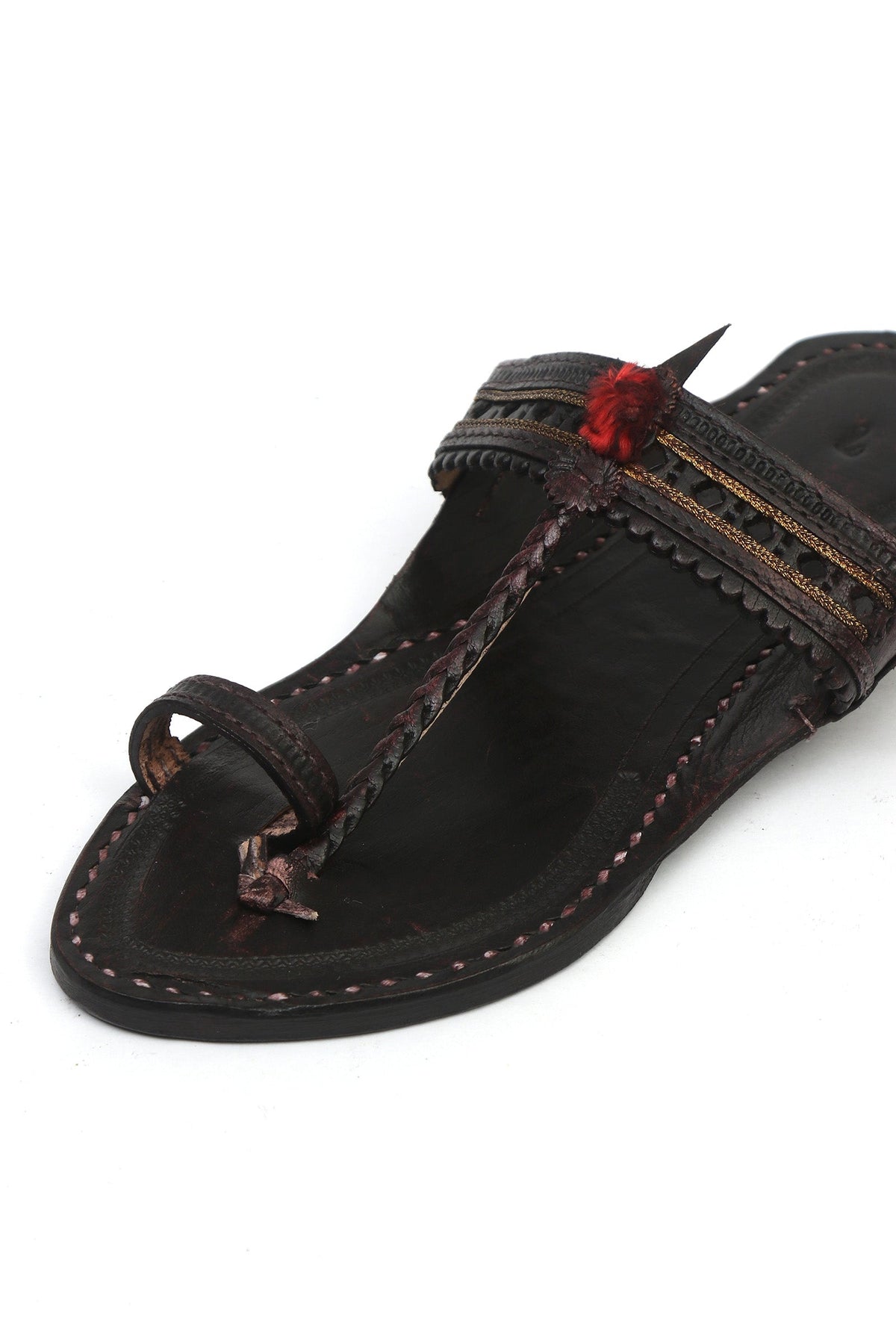 Vanika Tassel Toe-Ring Cruelty-Free Genuine Leather Kolhapur Flats サイズ EU37