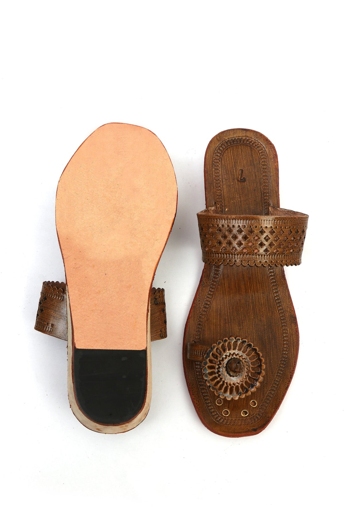 Madhuban Floral Toe-Ring Cruelty-Free Genuine Leather Kolhapuri サイズ EU40