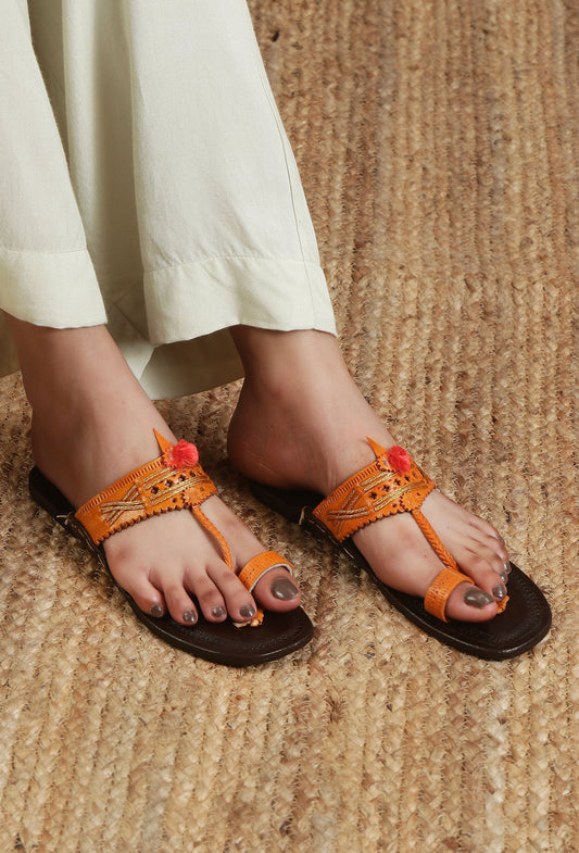 Genuine Cruelty-Free Leather Kolhapuri Toe-Hold Sandals サイズ EU38
