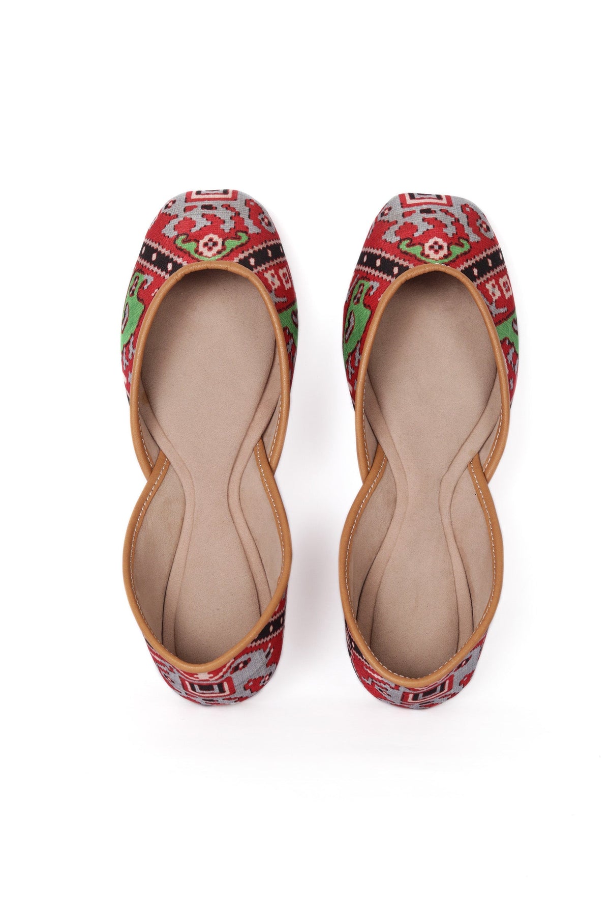 Green & Red Silk Patola Print Juttie サイズ EU41