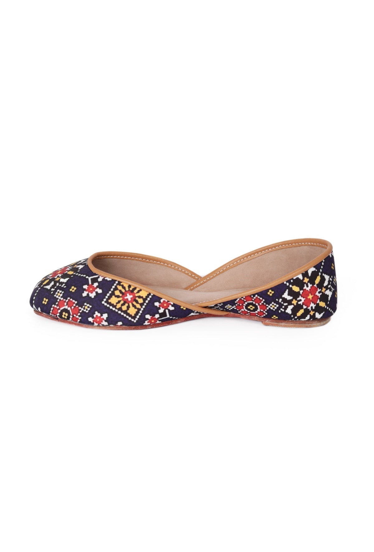 Blue Silk Patola Print Juttie サイズ EU39