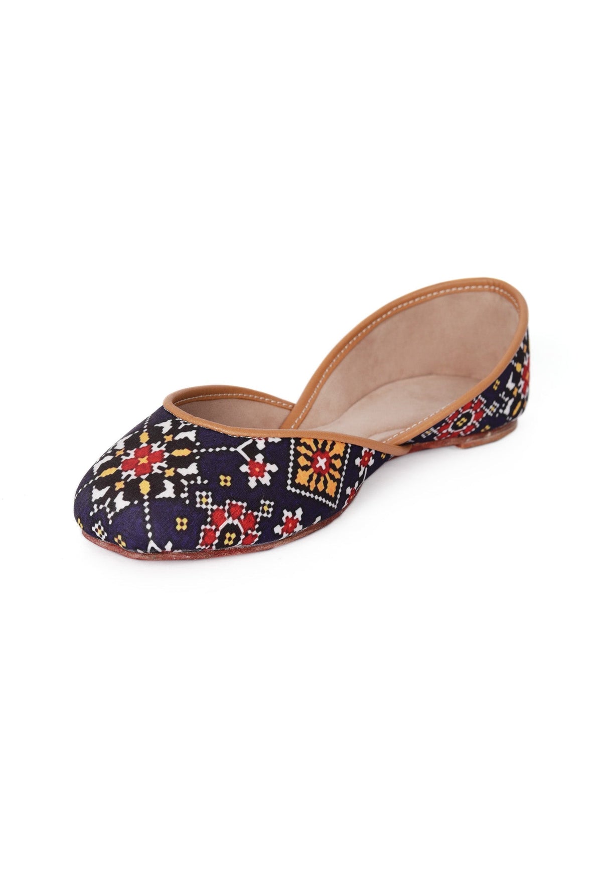 Blue Silk Patola Print Juttie サイズ EU41