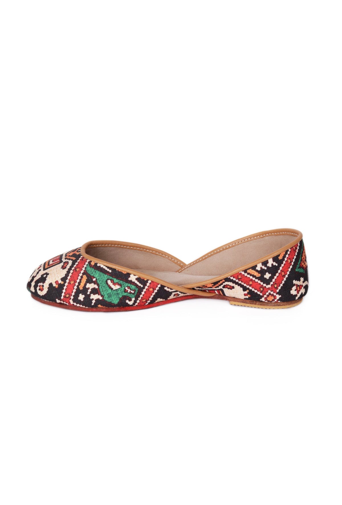 Dark Green & Red Silk Patola Print Juttie サイズ EU36