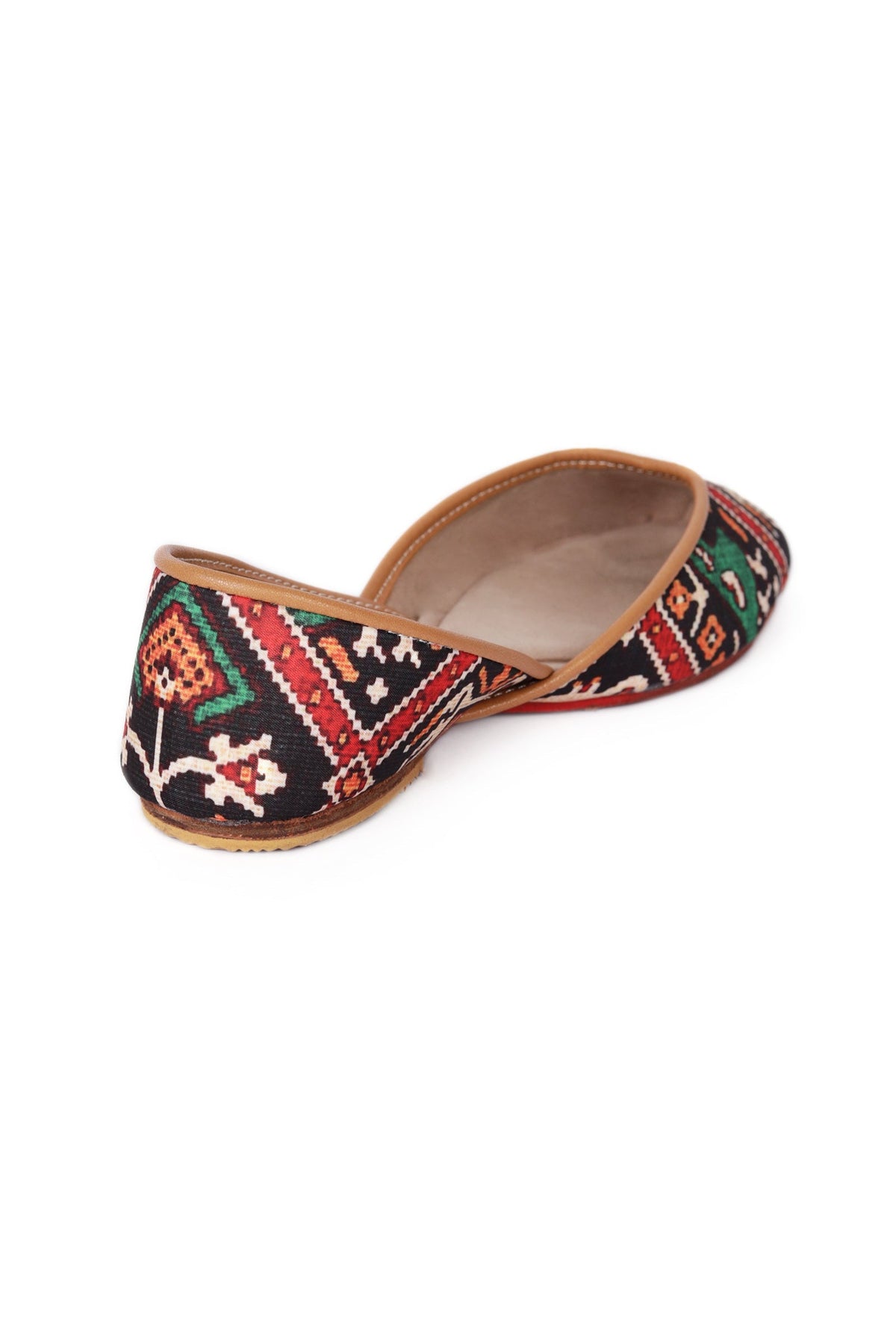 Dark Green & Red Silk Patola Print Juttie サイズ EU36