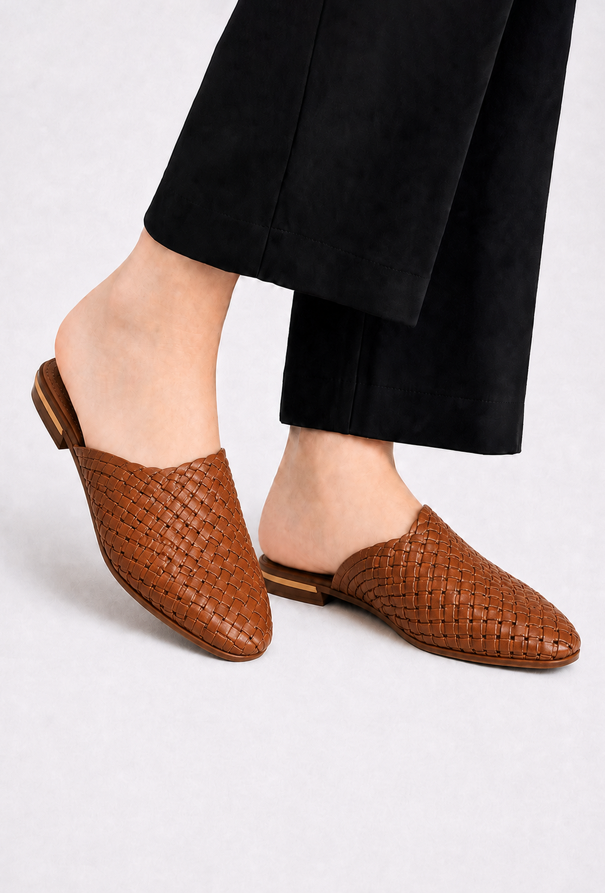 Tan Woven Mule Flats サイズ EU40