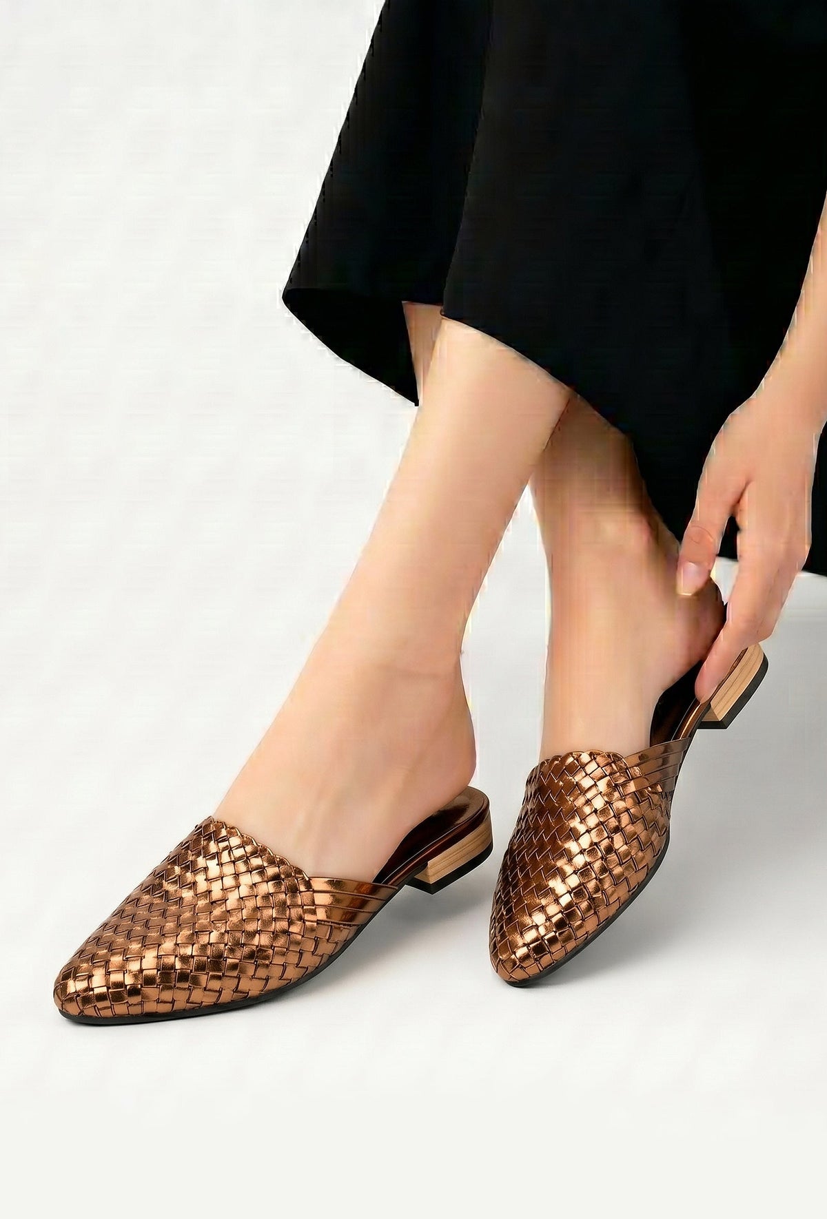 Bronze Woven Mule Flats サイズ EU39