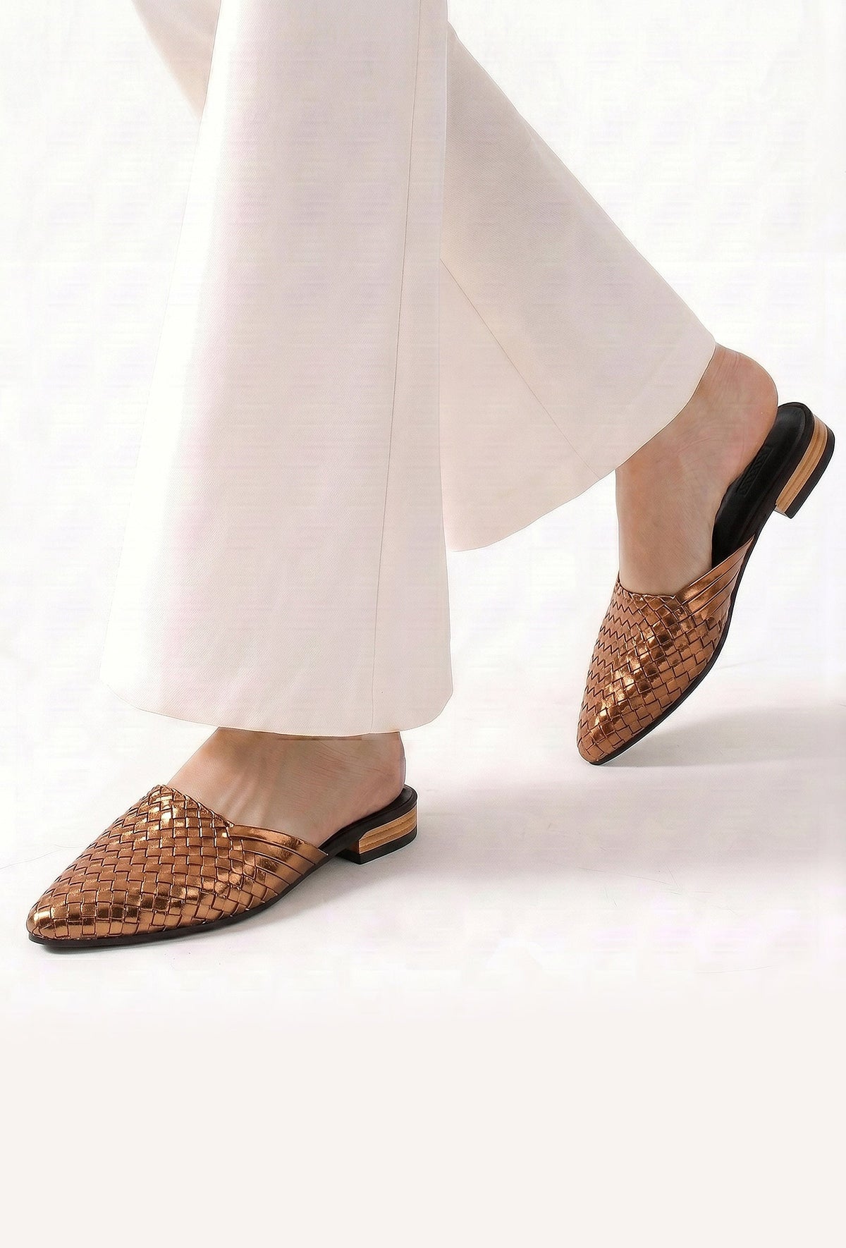 Bronze Woven Mule Flats サイズ EU41