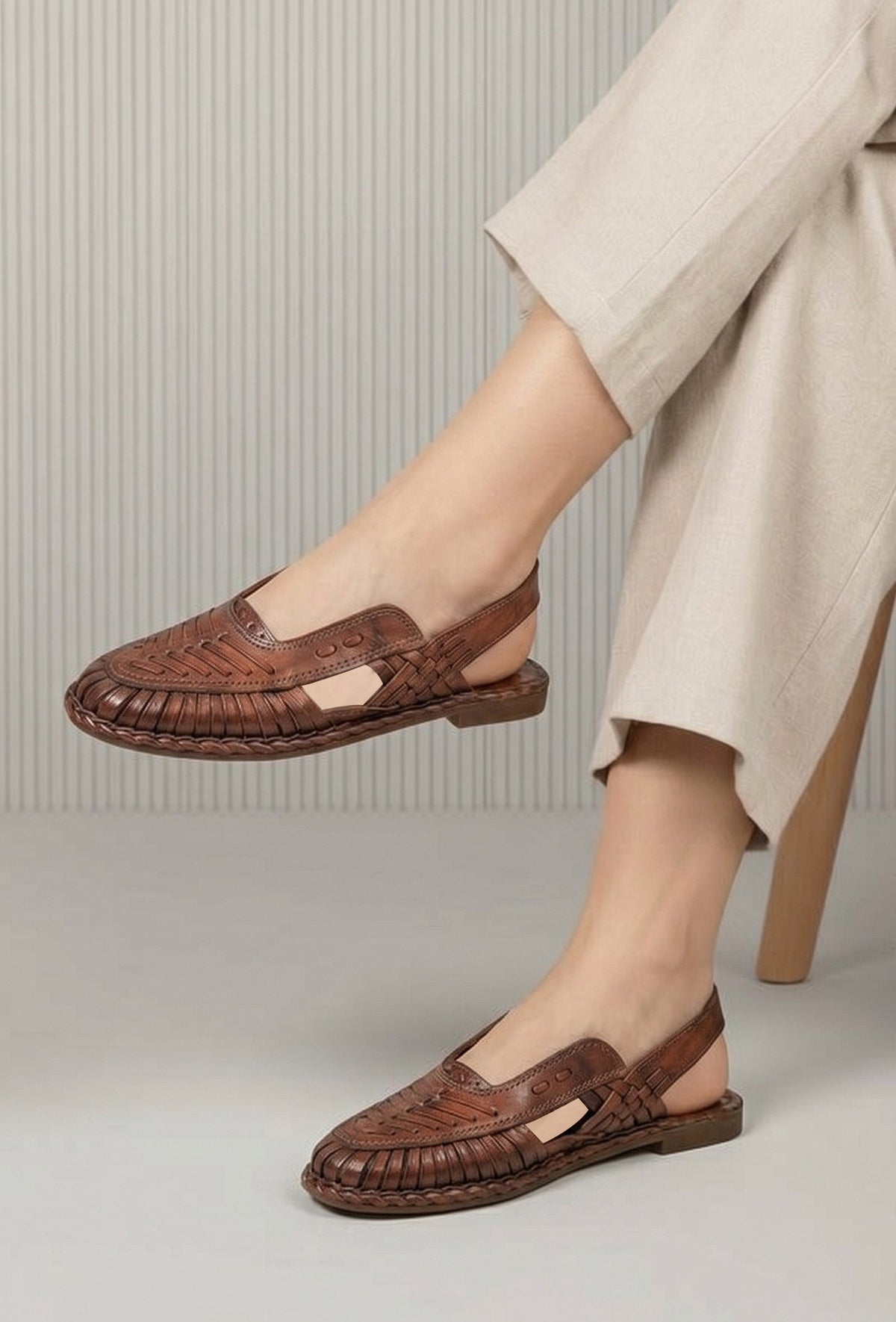 Brown Slingback Flat Sandals サイズ EU37