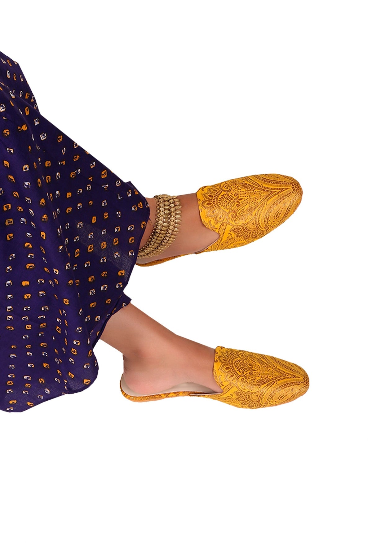 Intricate Yellow Brocade Slider Mules サイズ EU41