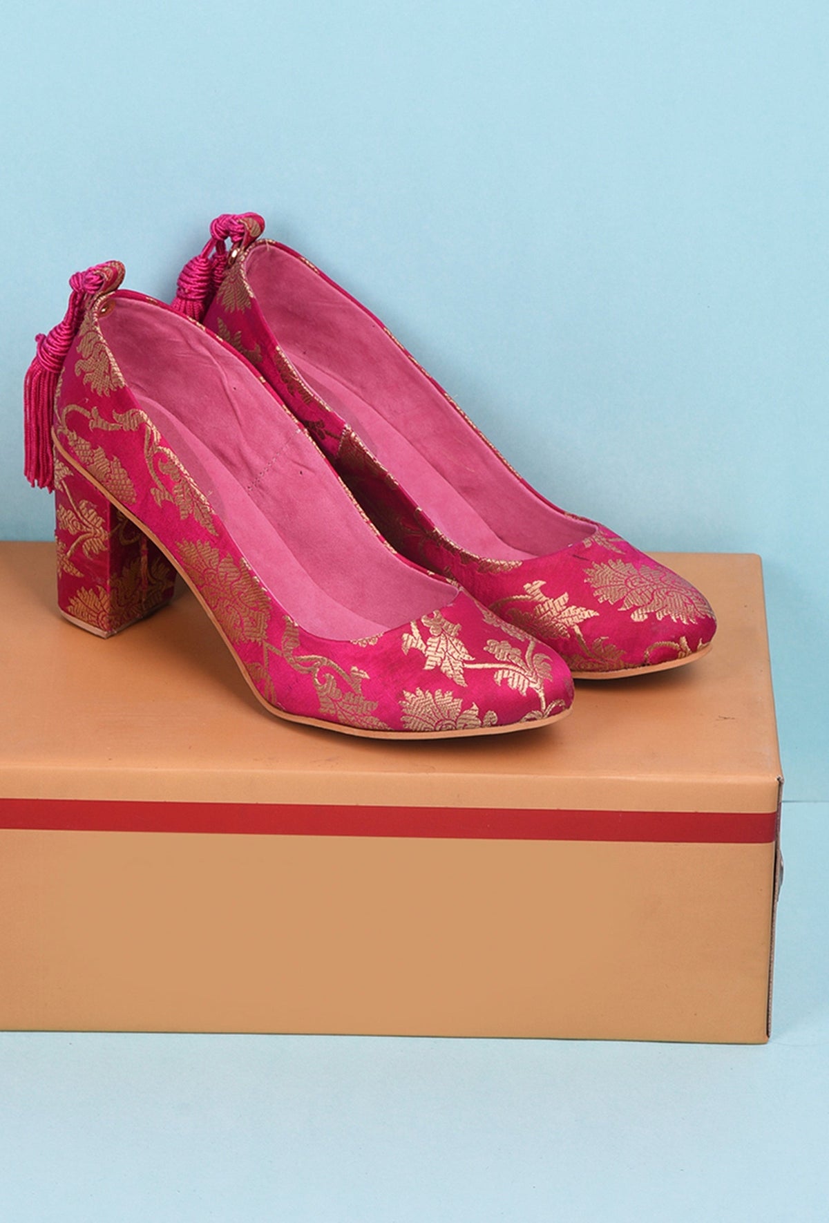 Pink Brocade Block Heel サイズ EU36