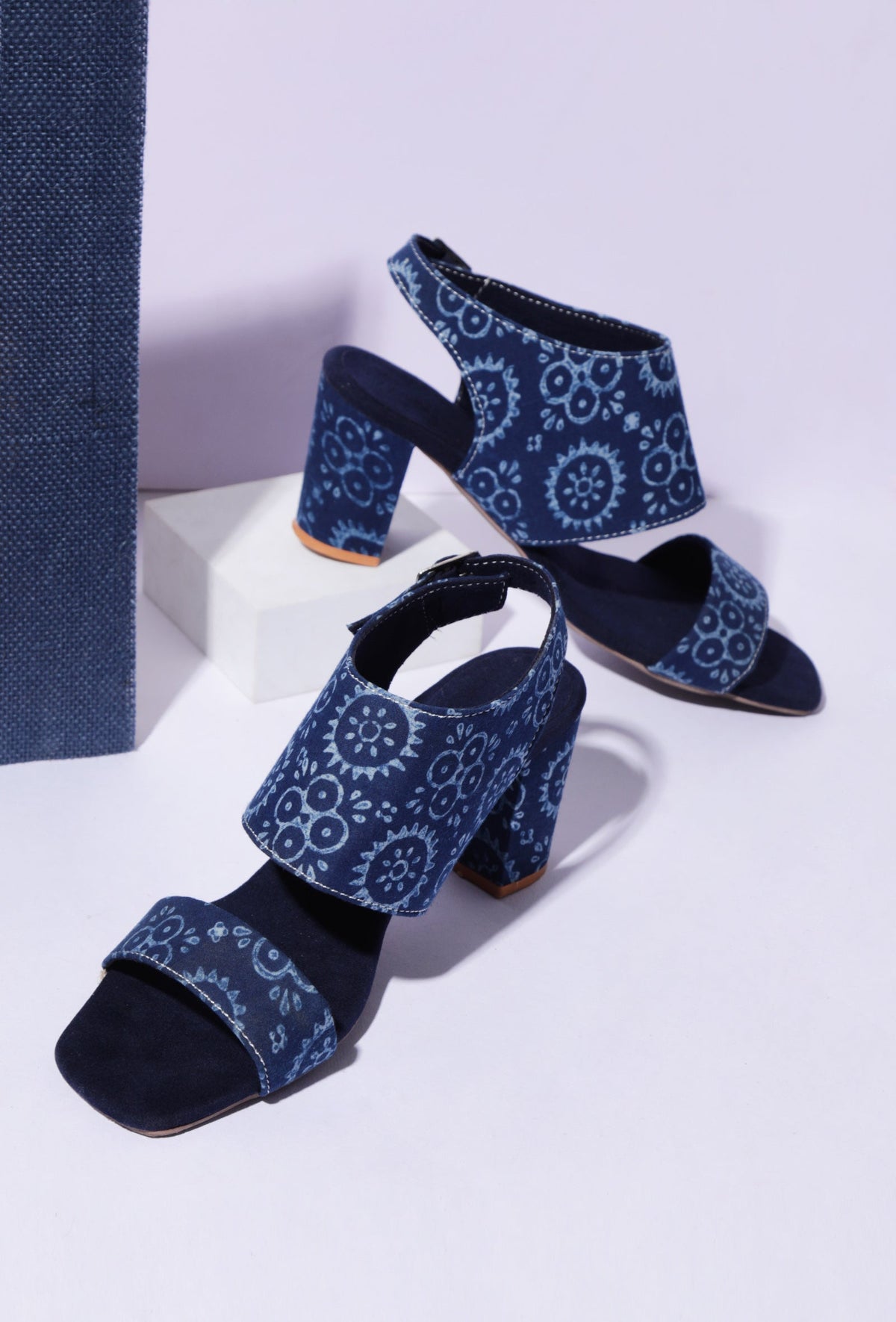 Indigo Circular Print Cotton Strappy Block Heels サイズ EU36