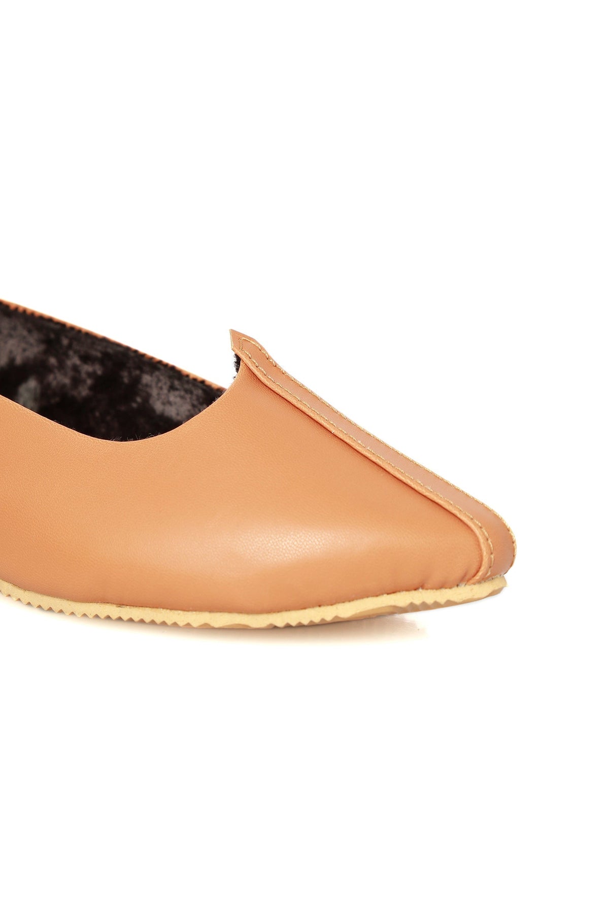 Tan Cruelty-Free Leather Juttis サイズ EU38