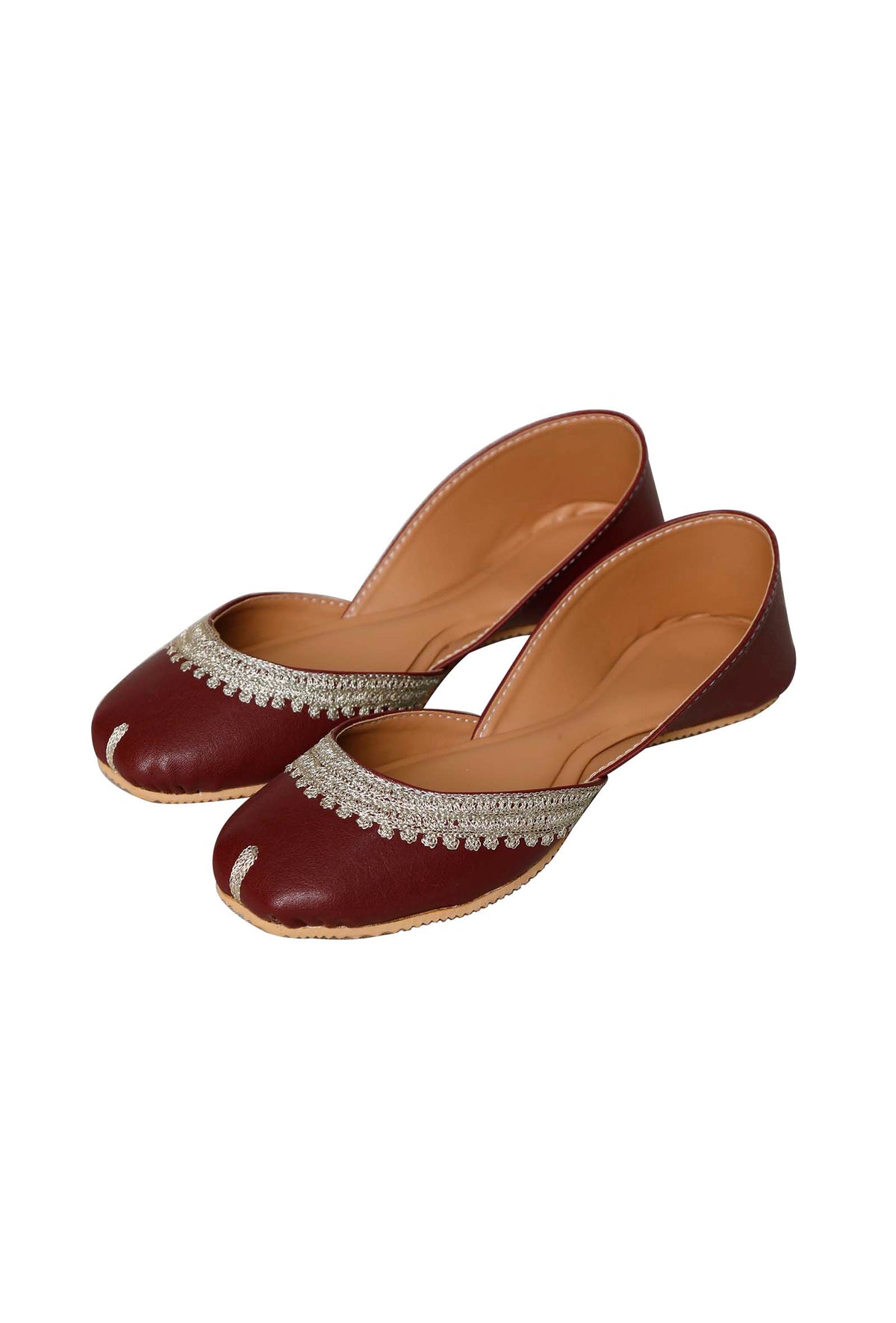 Maroon Embroidered Cruelty-Free Leather Juttis サイズ EU38