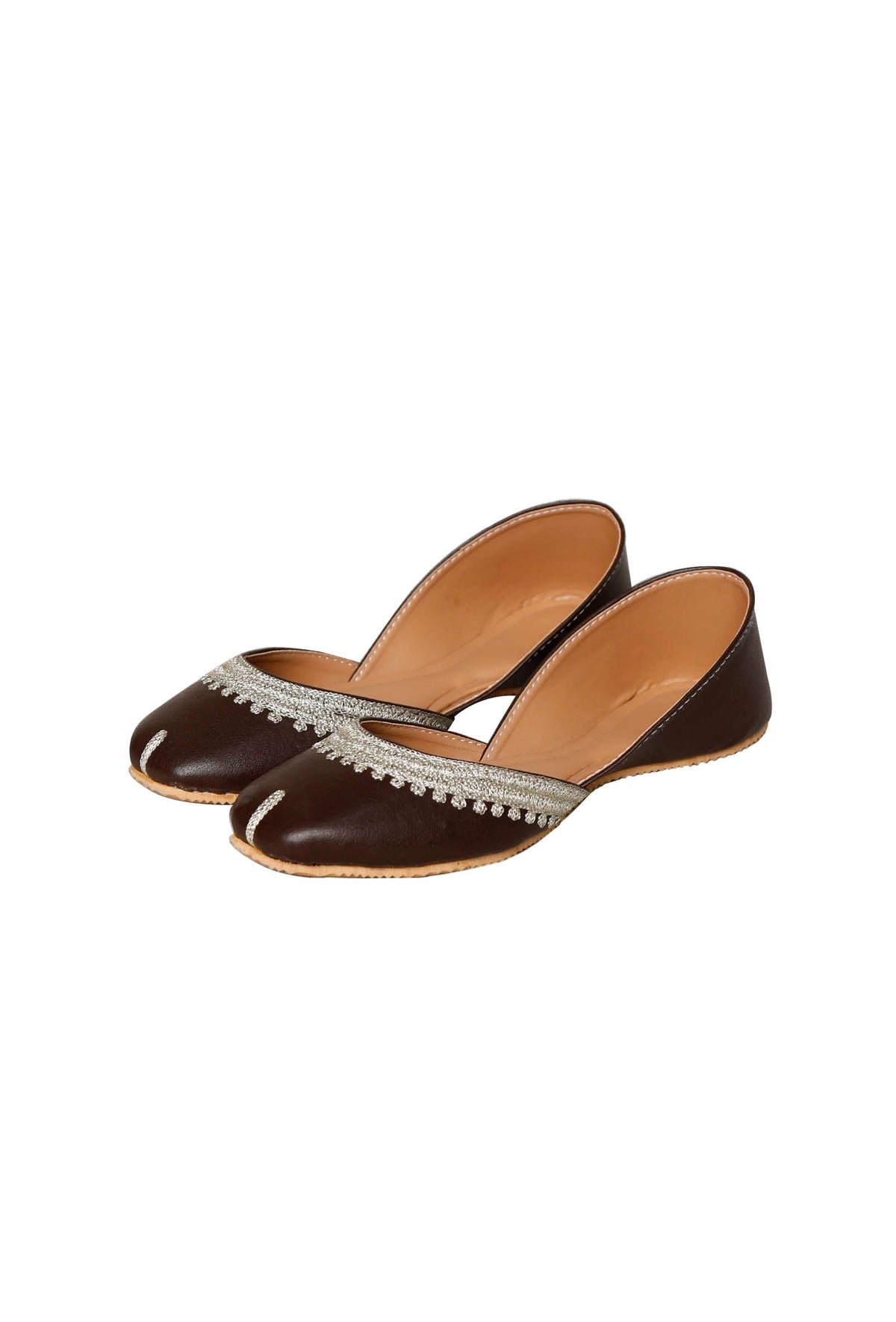 Brown Embroidered Cruelty-Free Leather Juttis サイズ EU37