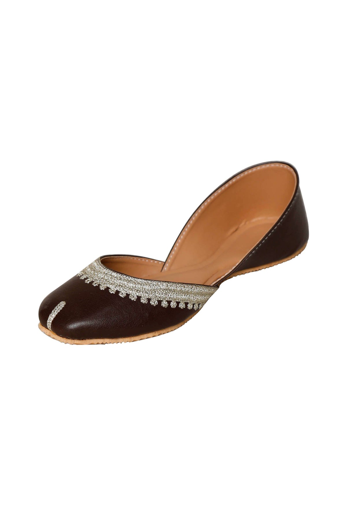 Brown Embroidered Cruelty-Free Leather Juttis サイズ EU38
