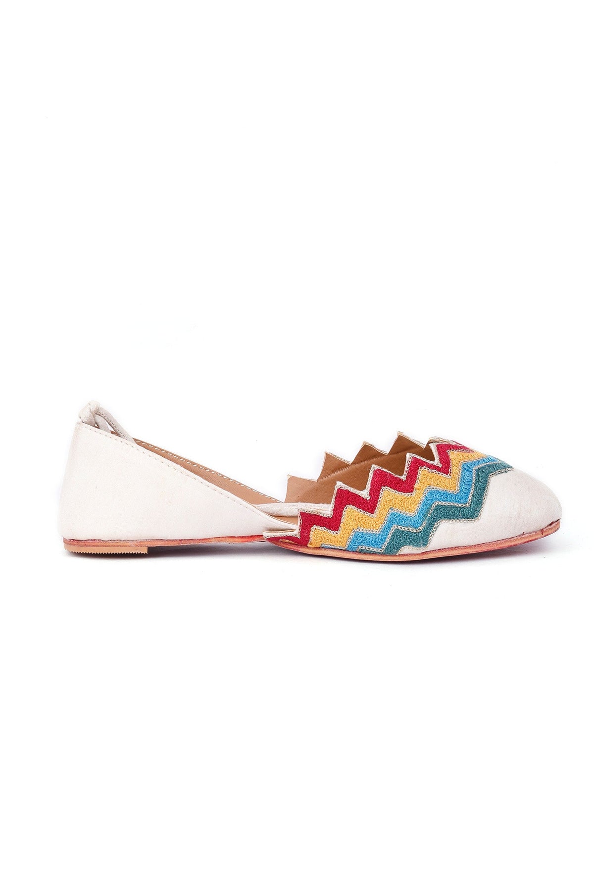 Satrangi Multicolour Resham Embroidered Juttis サイズ EU36