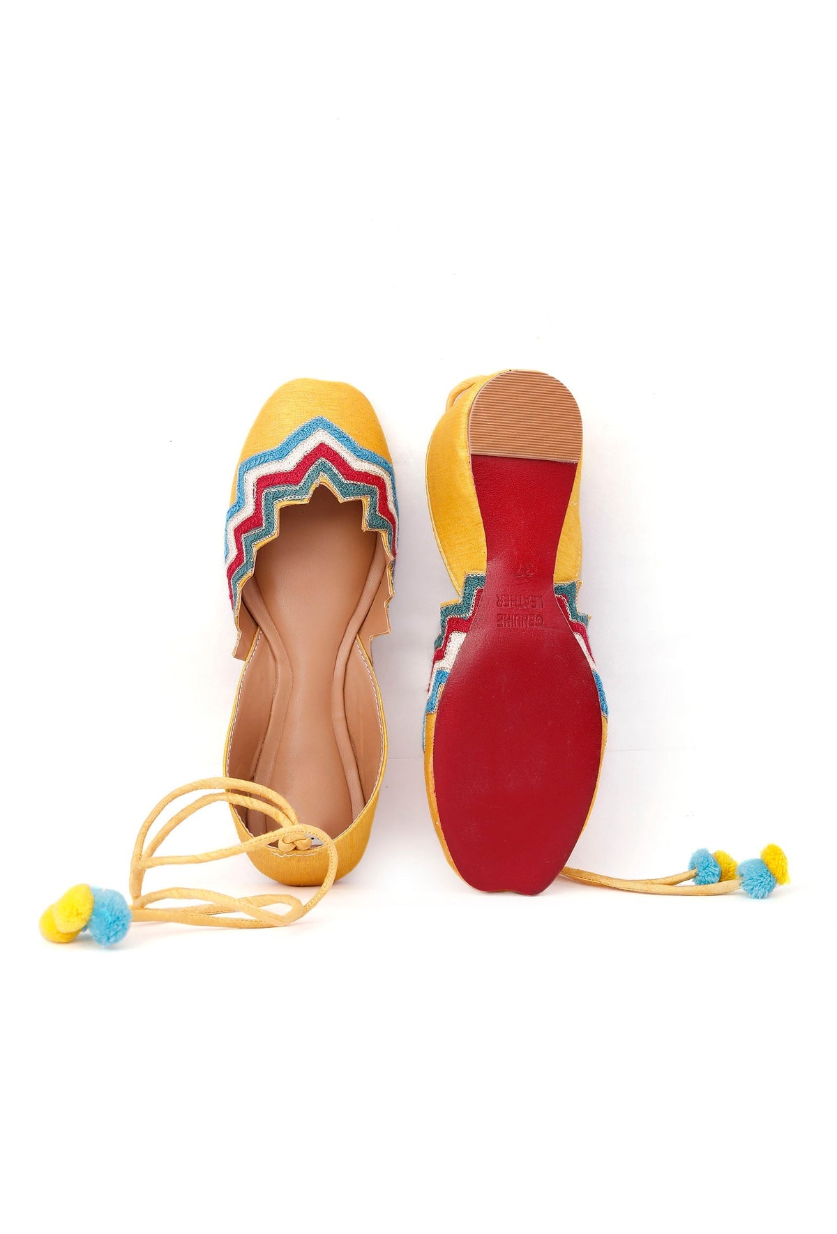 Umang Resham Embroidered Juttis for Women サイズ EU38