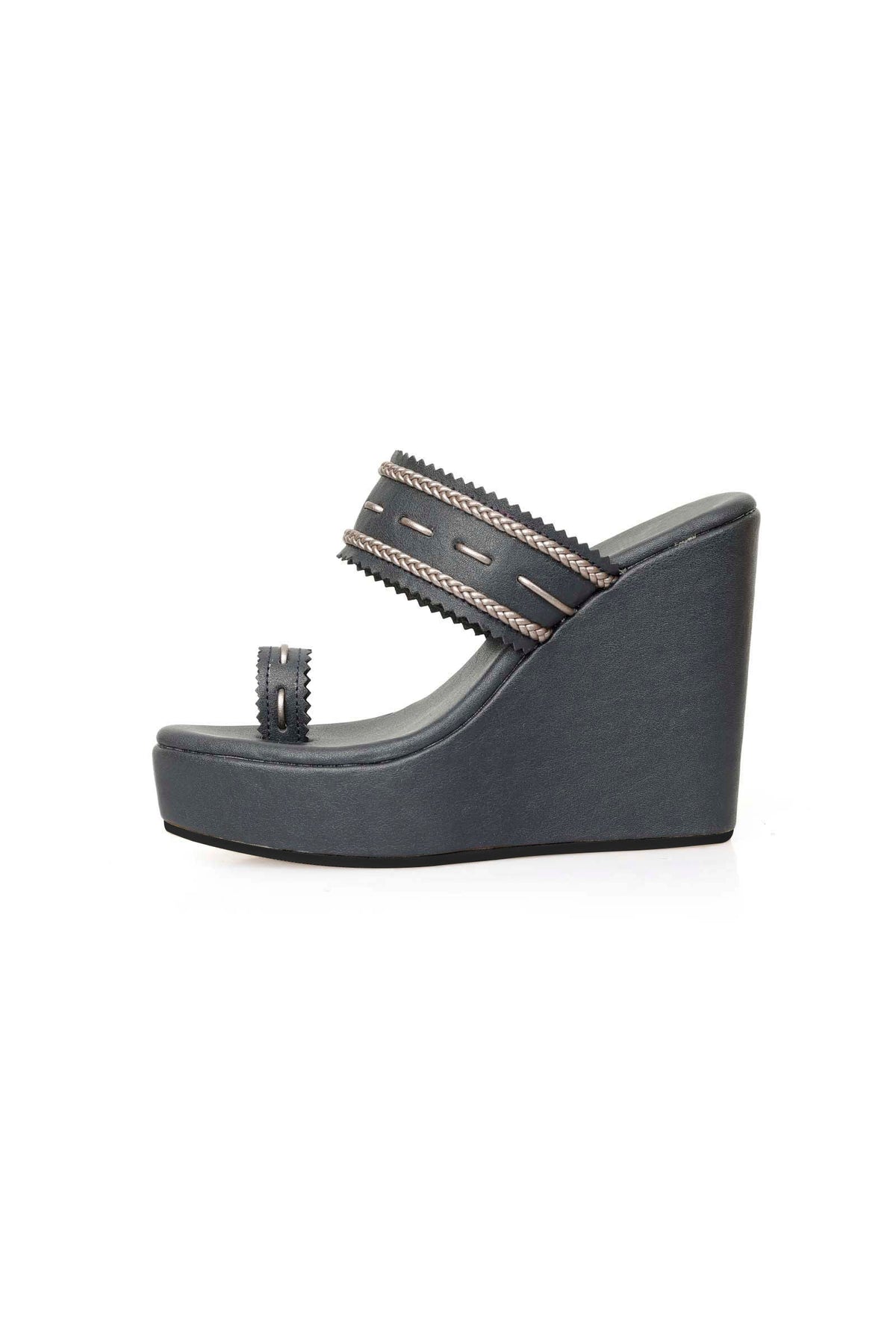 Midnight Blue Kolhapuri Inspired Wedges サイズ EU35