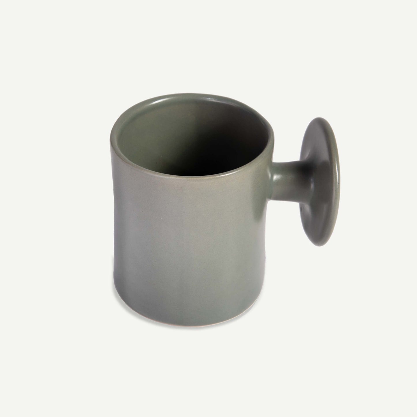LARGO CERAMIC MUG 7.4(長) x 7.4(幅) x 9(高)；直径: 7.4