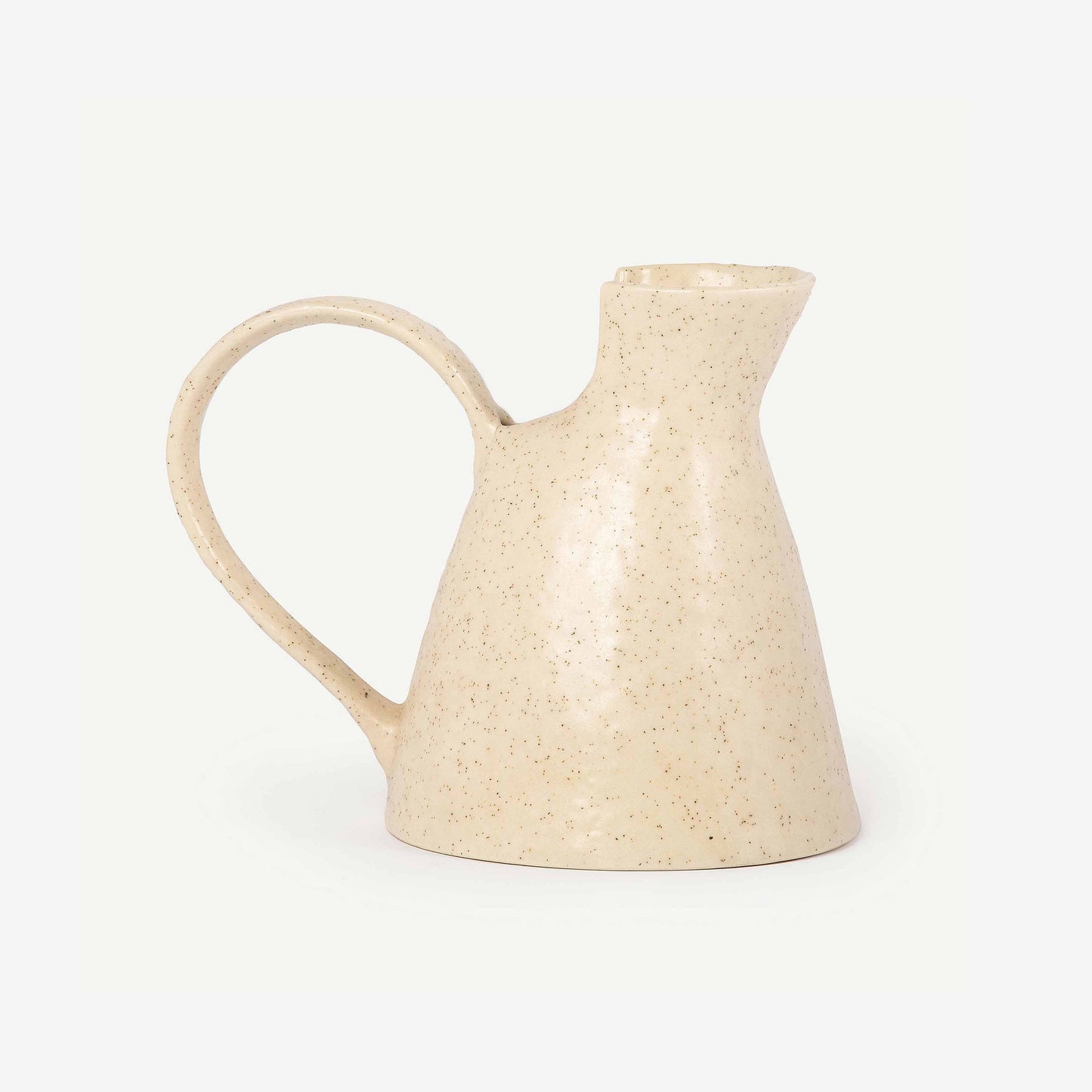 ARTESANO JUG 12.5(長) x 12.5(幅) x 18.9(高)；直径: 12.5
