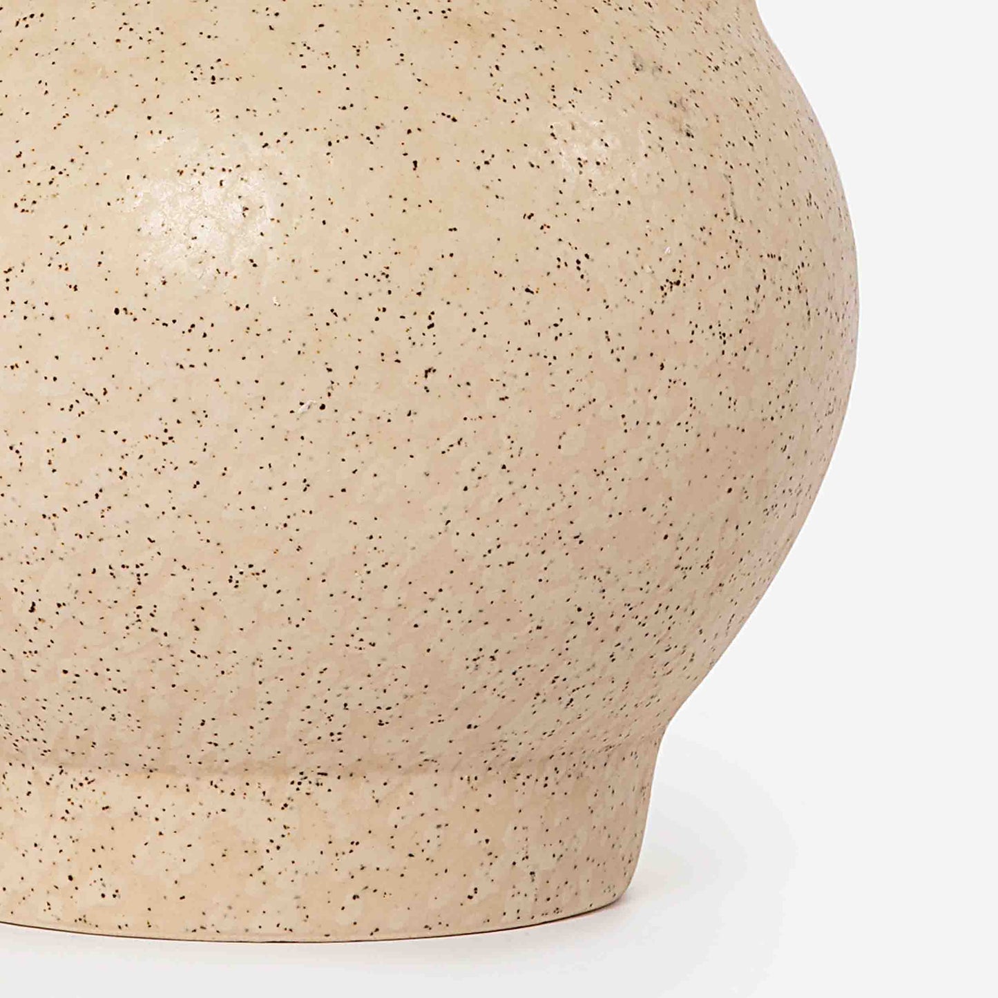 SABROSA VASE 18.5(長) x 18.5(幅) x 29.5(高)；直径: 18.5