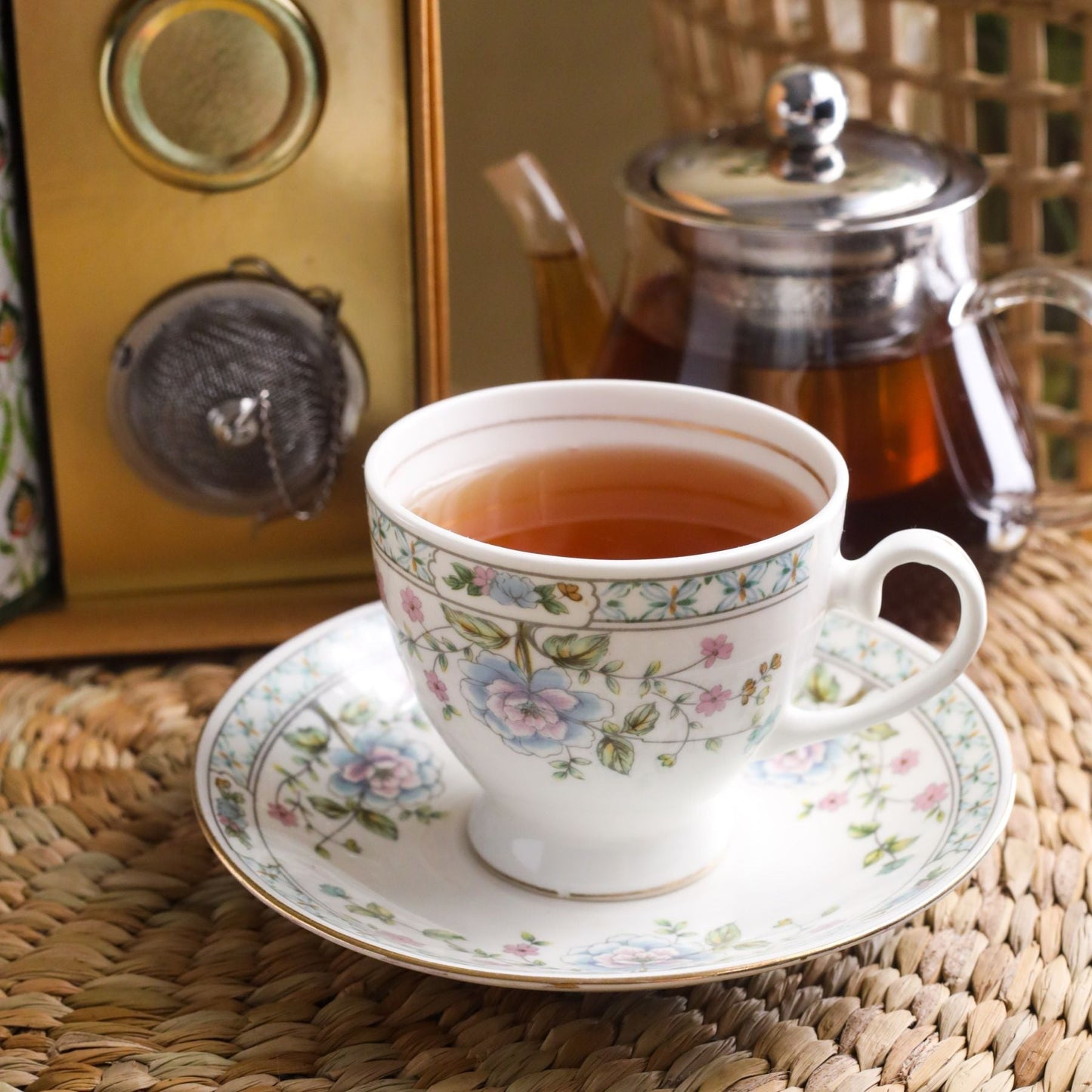 Tea Essentials - One Tulsi Green Tea Of  Your Choice, An Infuser & Honey Tulsi green tea