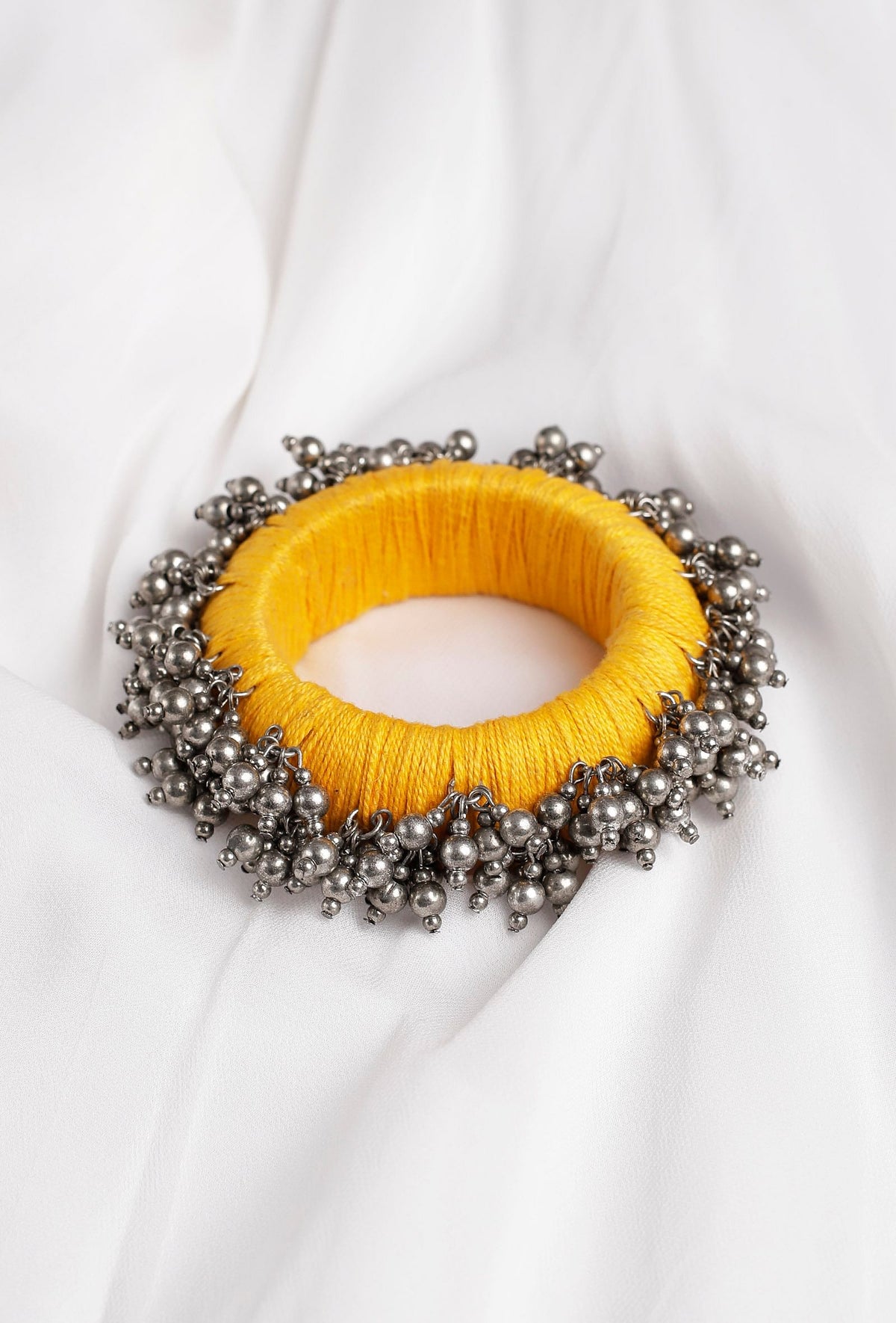 Yellow Thread Wooden Bangles サイズ 2.2（内径 約5.4cm）
