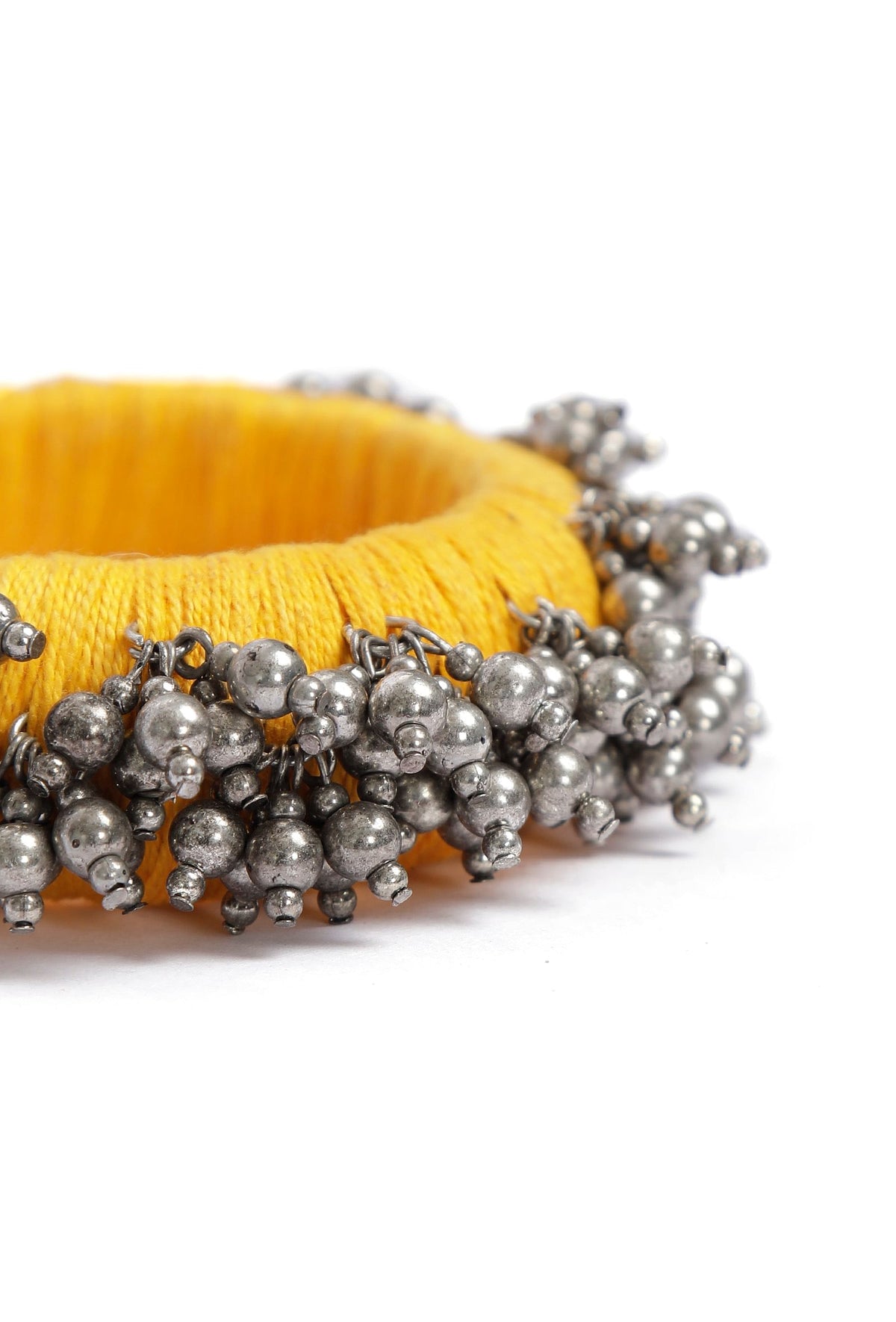 Yellow Thread Wooden Bangles サイズ 2.6（内径 約6.0cm）