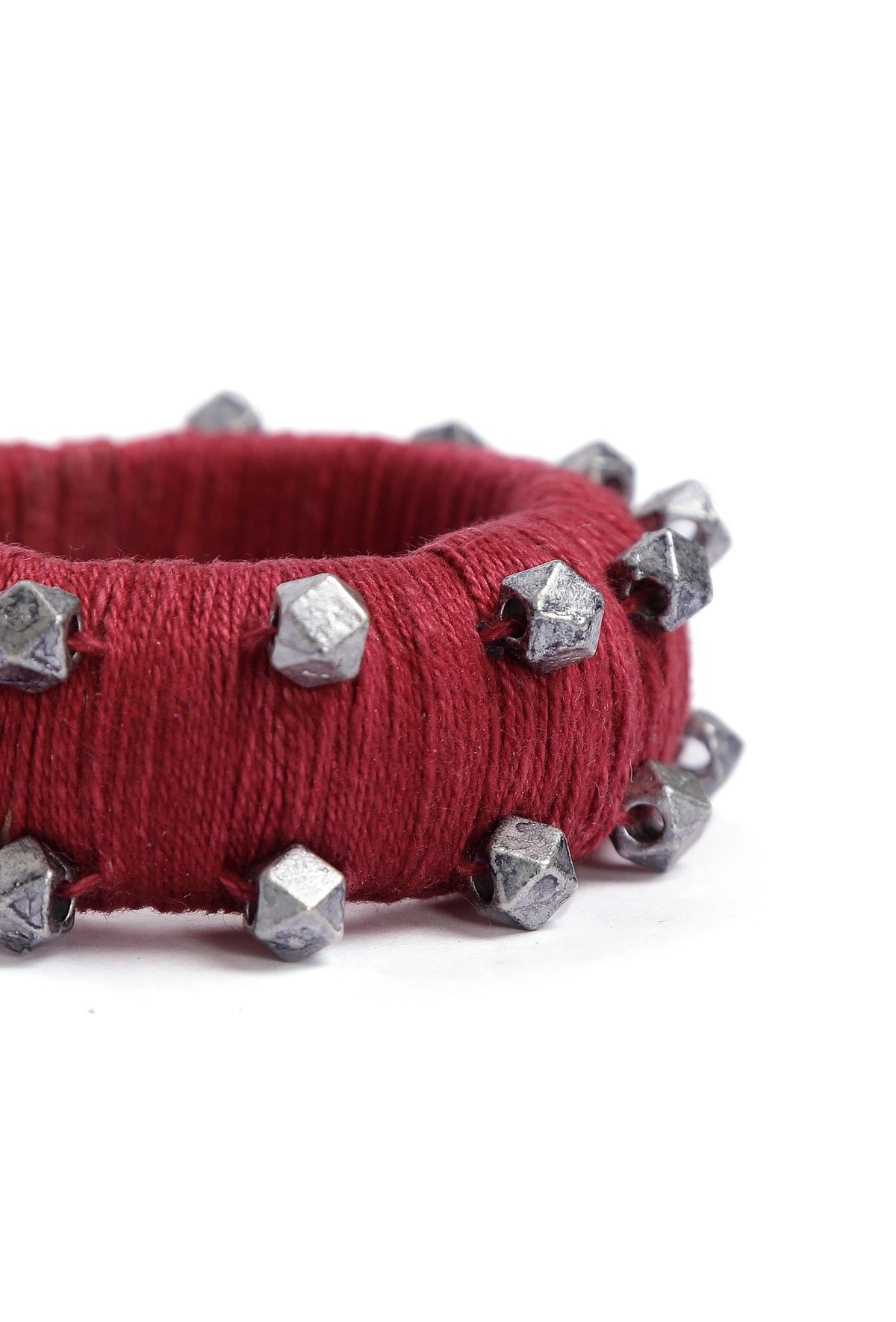 Scarlet Red Thread Wooden Bangles サイズ 2.2（内径 約5.4cm）