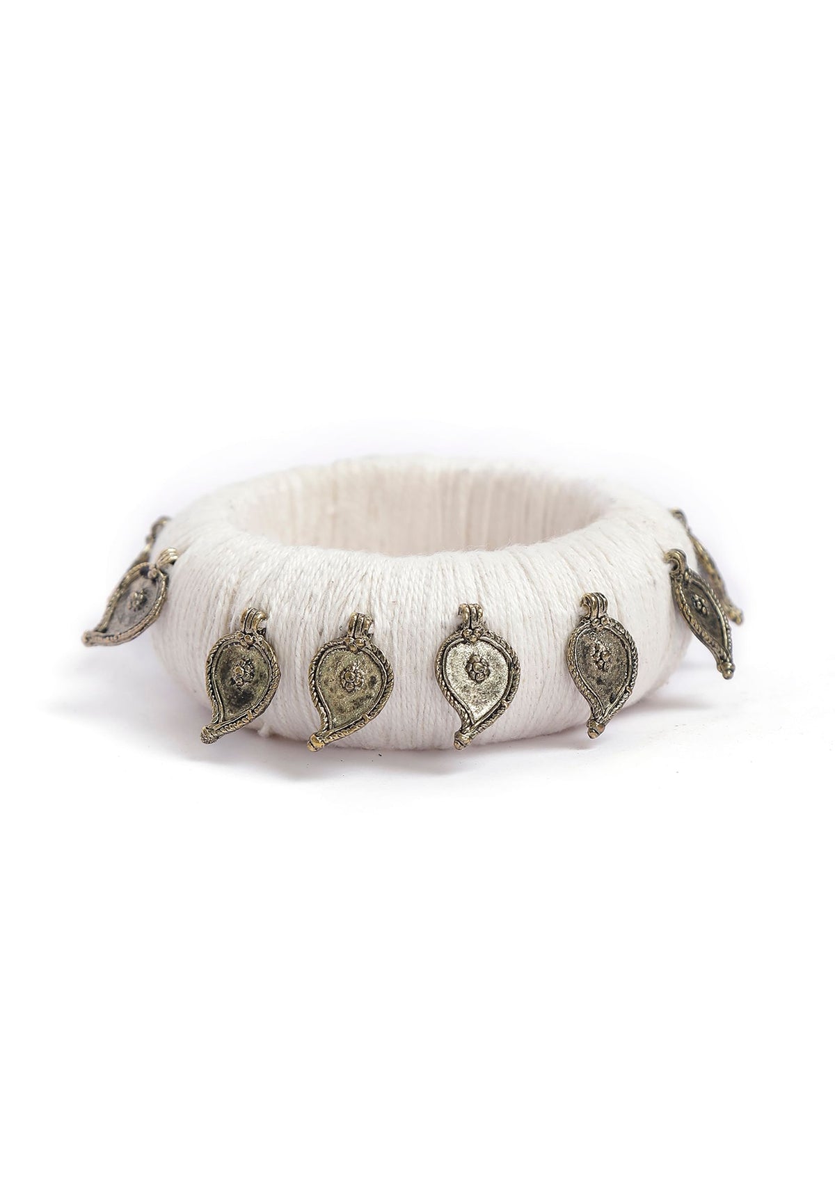 White Thread Wooden Bangles サイズ 2.2（内径 約5.4cm）