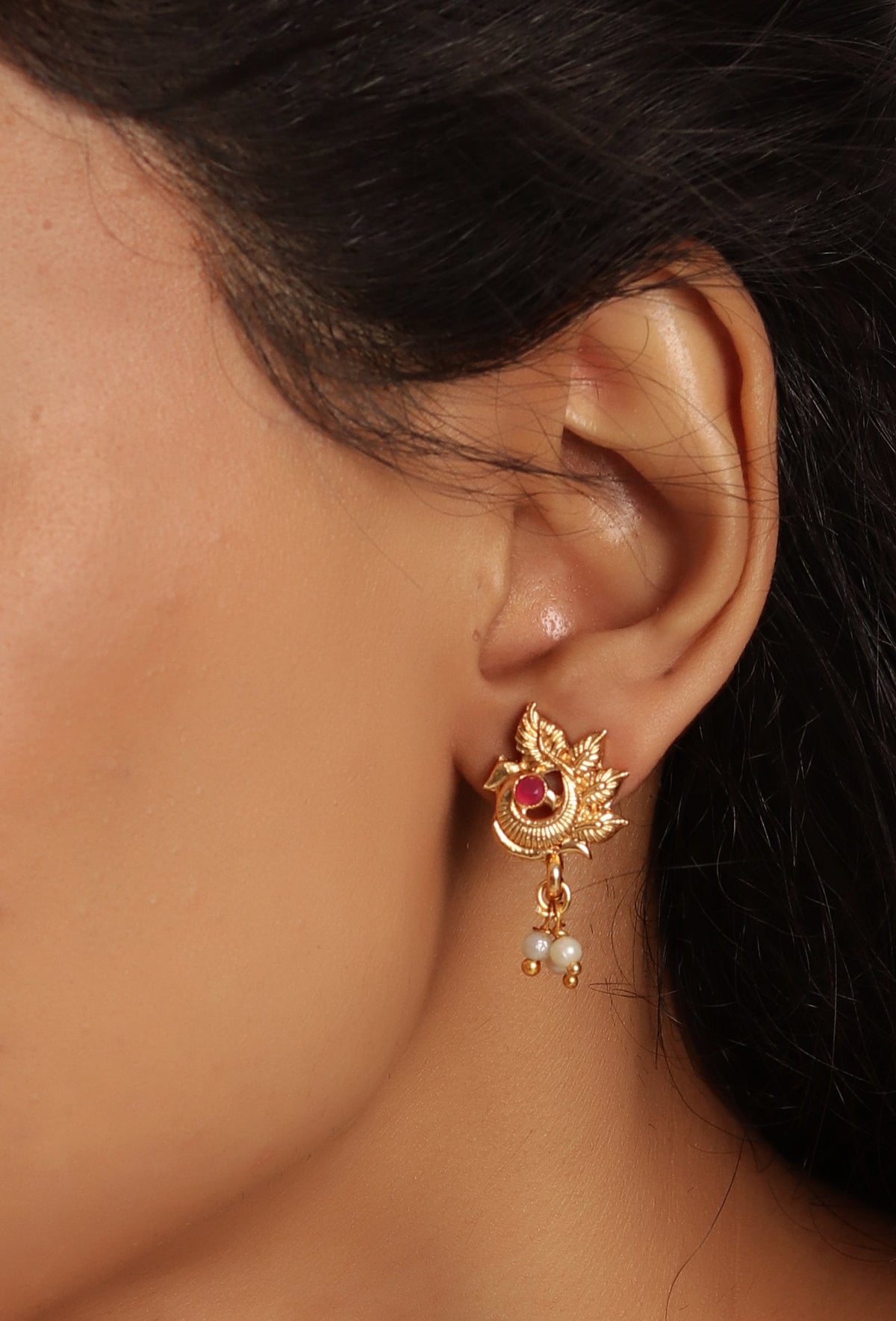 Peacock Inspired Antique Gold Finish Jewellery Set