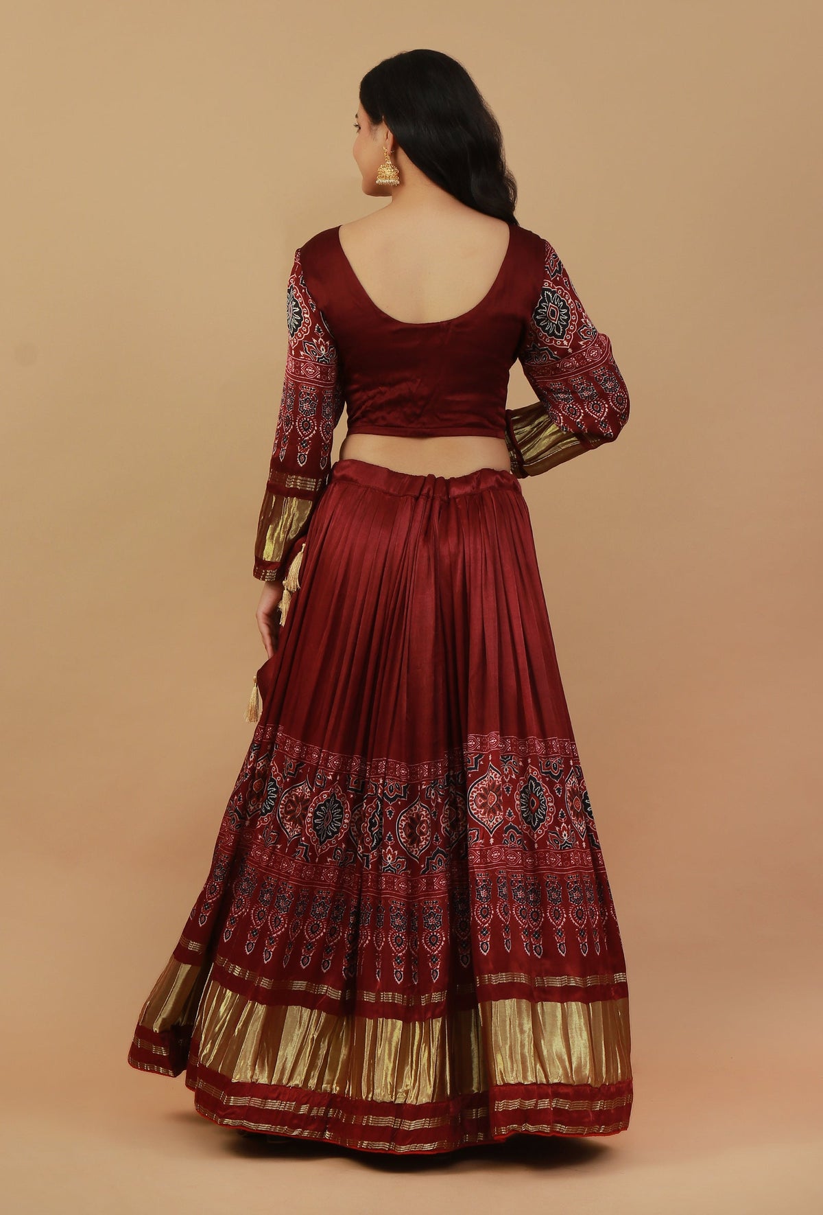 Set of 3: Ajrakh Printed Red Lehenga Set サイズ M