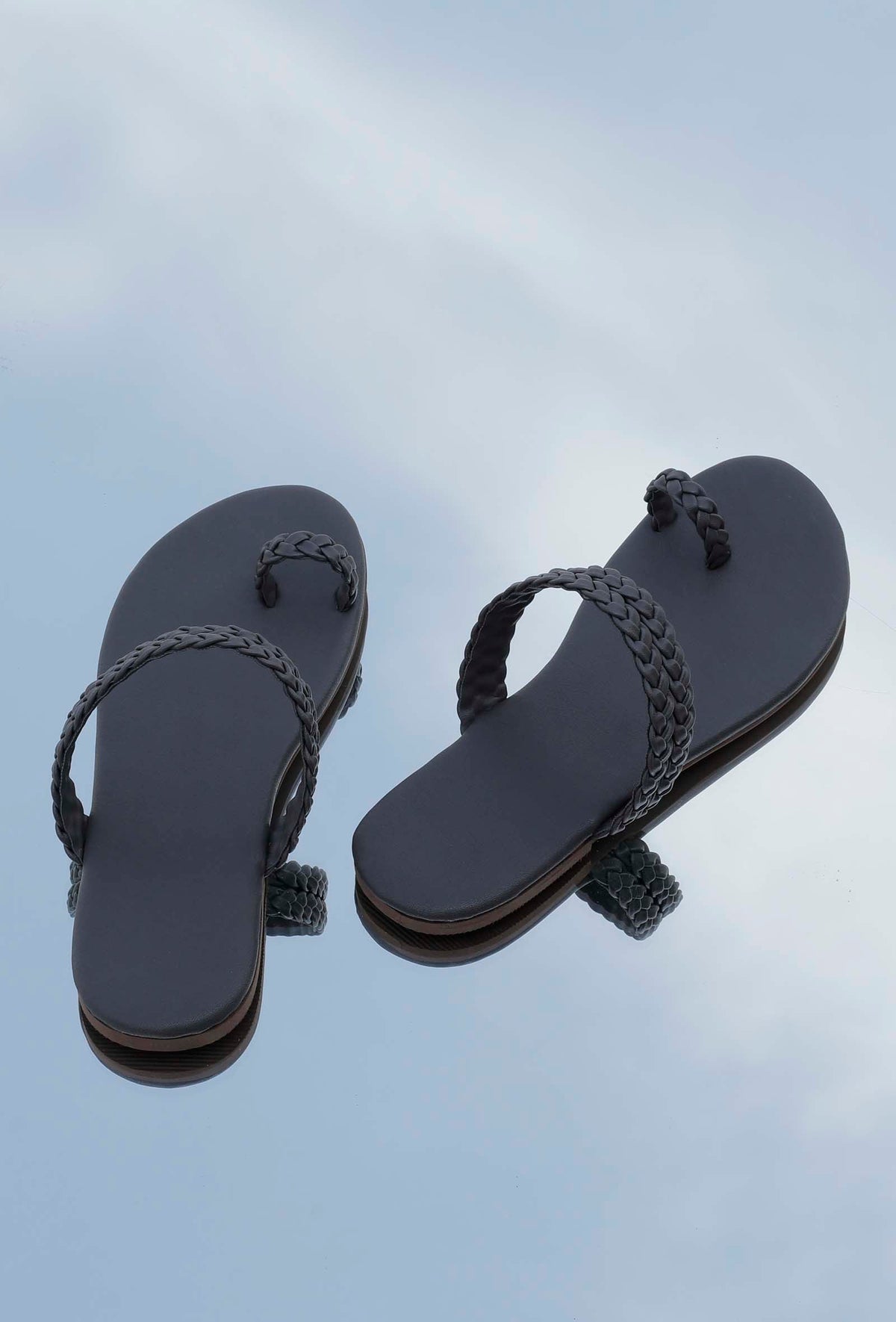 Grey Knotted Cruelty Free Leather Sandals サイズ EU38
