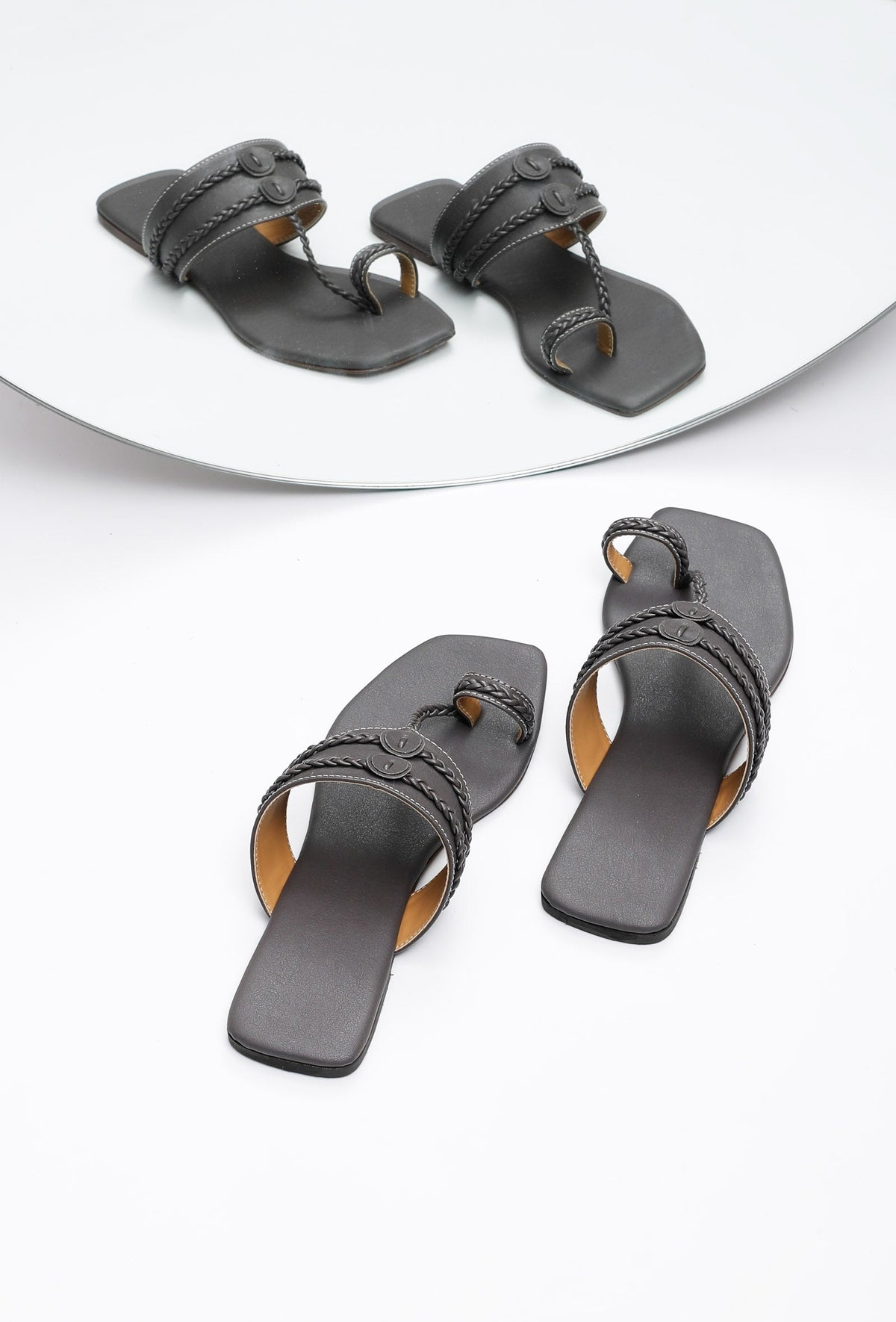 Chalk Brown Cruelty Free Leather Kolhapuri サイズ EU40