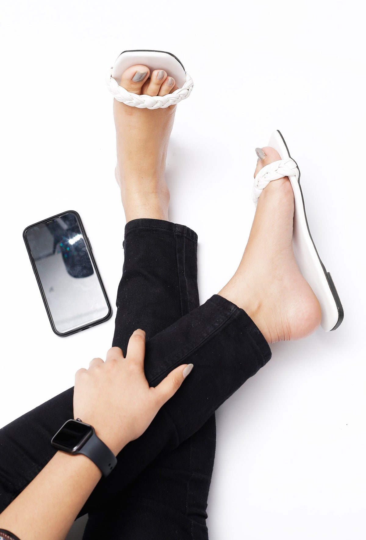 Daisy White Braided Cruelty Free Leather Flats サイズ EU37