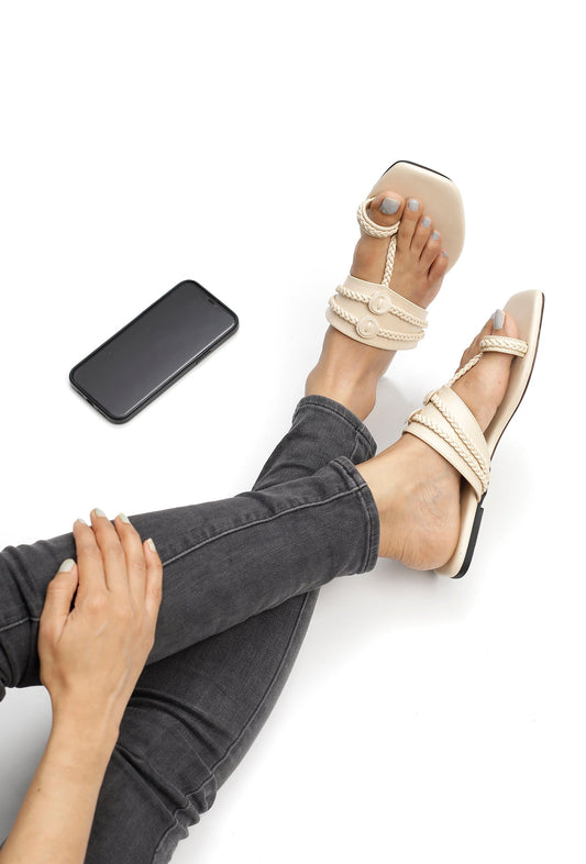 Creamy White Cruelty Free Leather Inspired Kolhapuri サイズ EU38