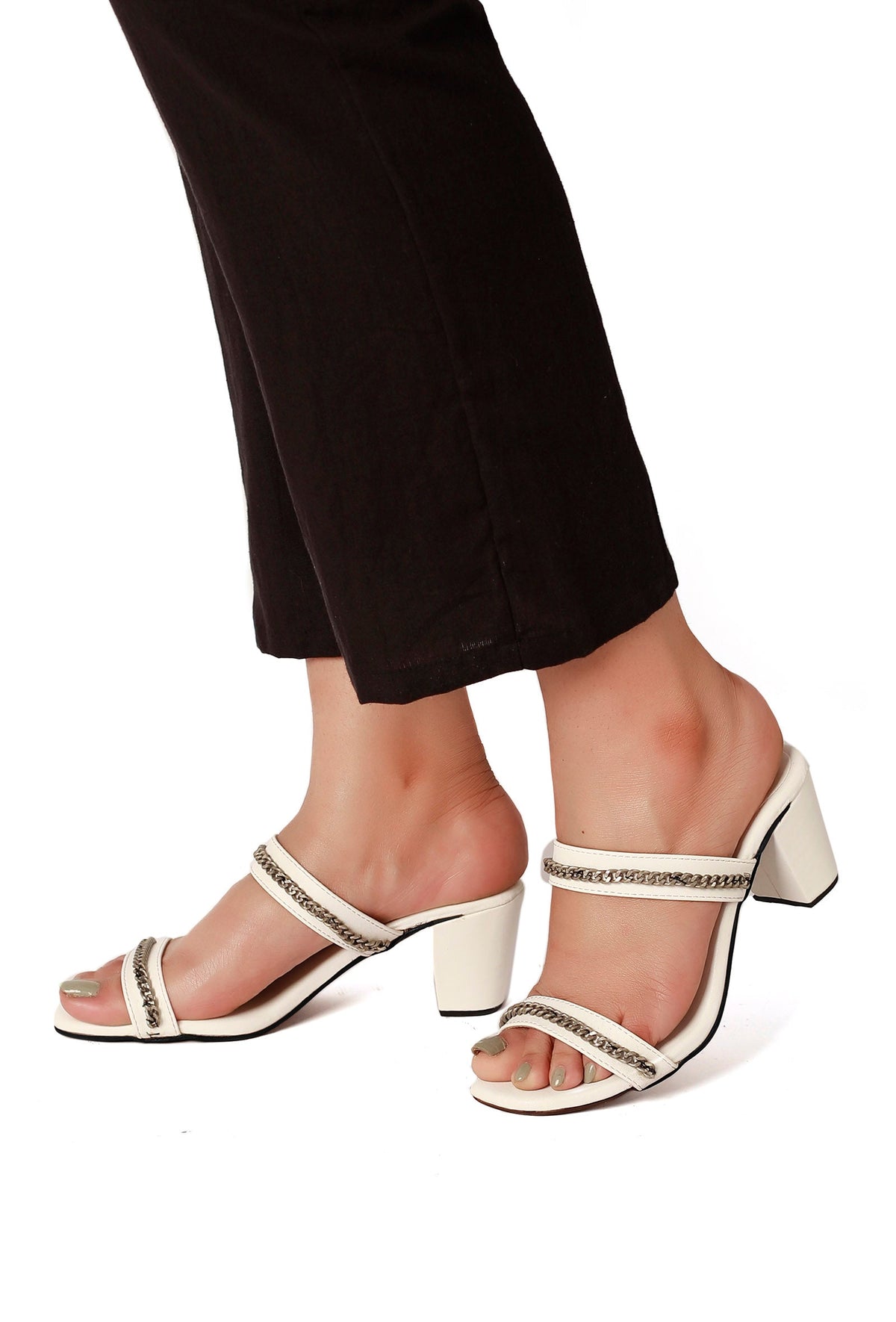 Snow White Chain Cruelty-Free Leather Heels サイズ EU39