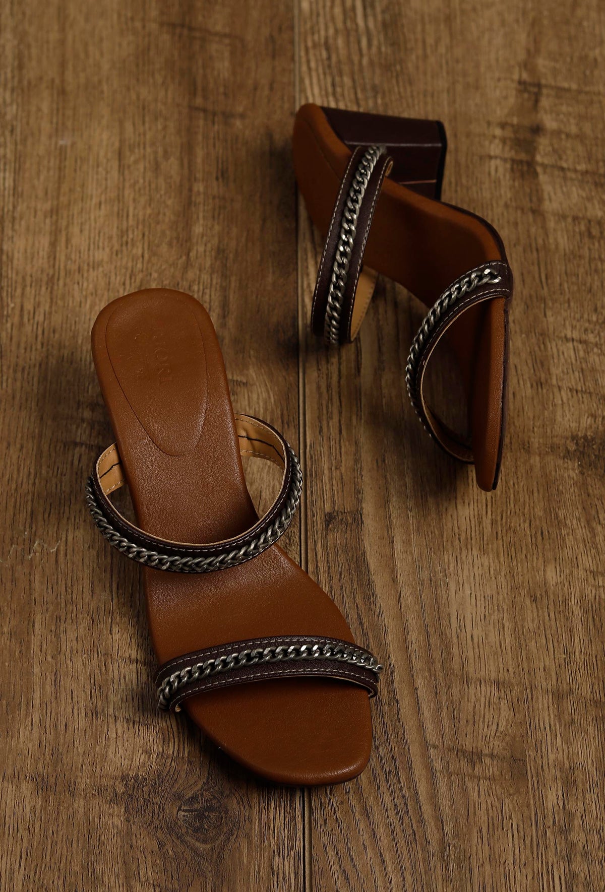 Umber Brown Chain Cruelty-Free Leather Heels サイズ EU37