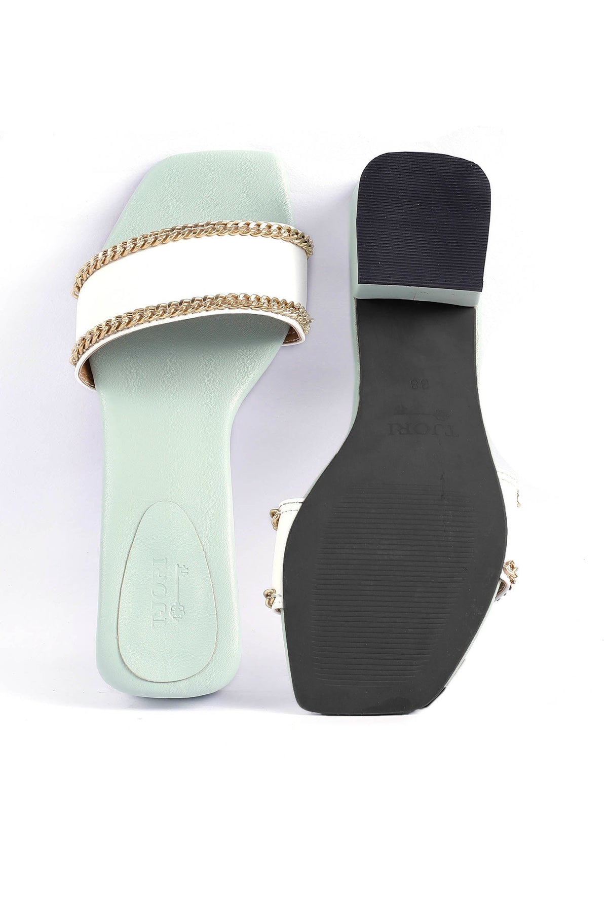 Ice Blue and White Gold Chain Cruelty-Free Leather Heels サイズ EU40